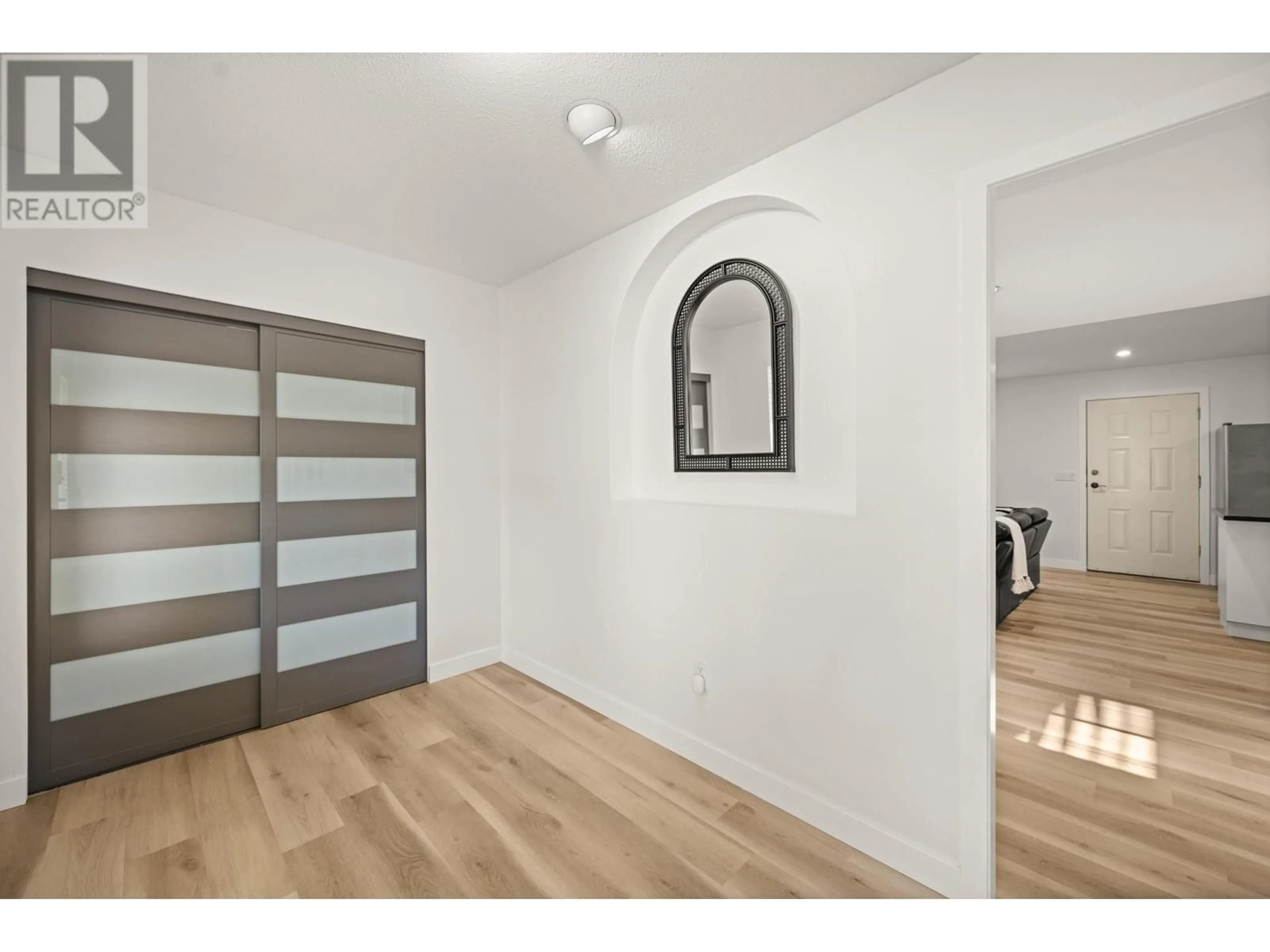 Indoor entryway for 23015 125A AVENUE, Maple Ridge British Columbia V2X0S6