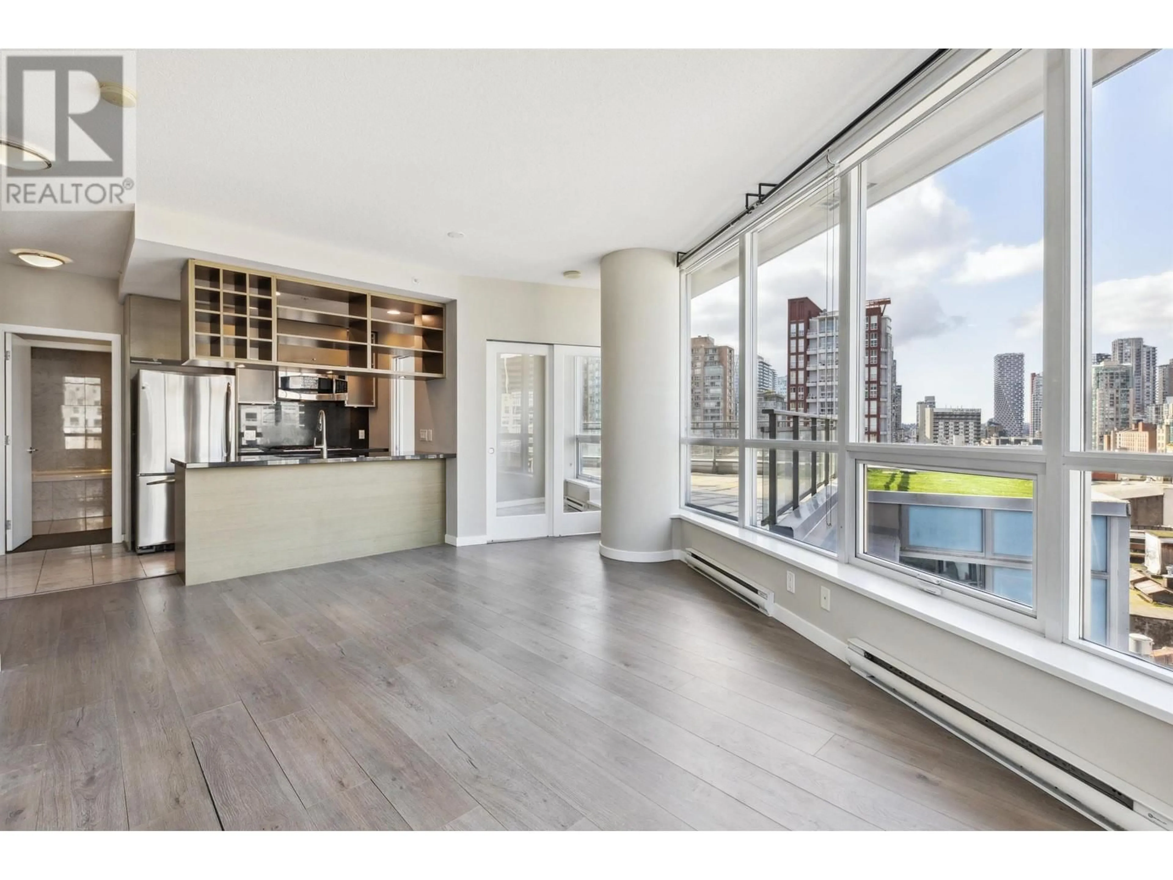 Open concept kitchen, unknown for 806 - 833 SEYMOUR STREET, Vancouver British Columbia V6B0G4