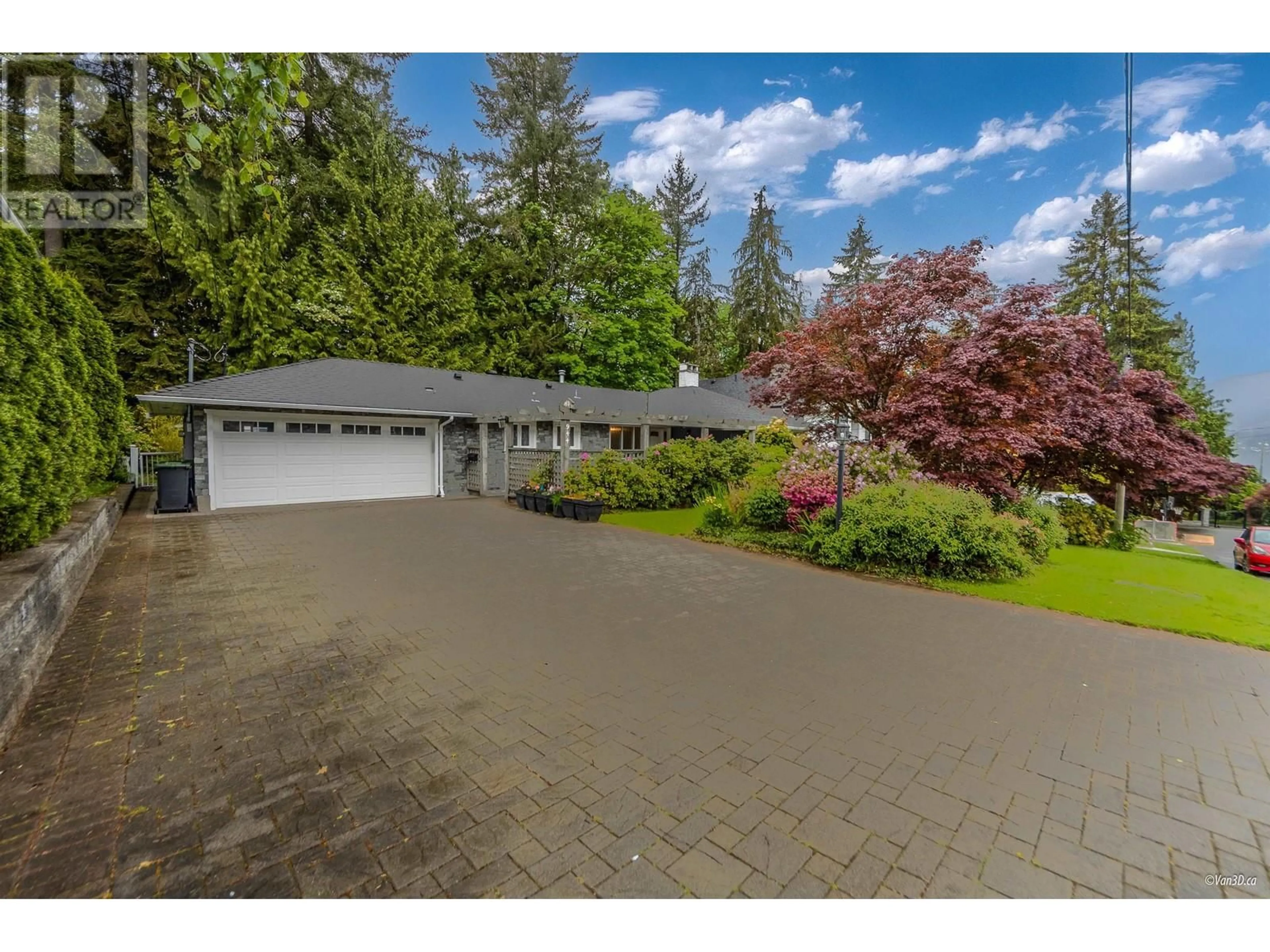 A pic from outside/outdoor area/front of a property/back of a property/a pic from drone, water/lake/river/ocean view for 944 POIRIER STREET, Coquitlam British Columbia V3J6C4