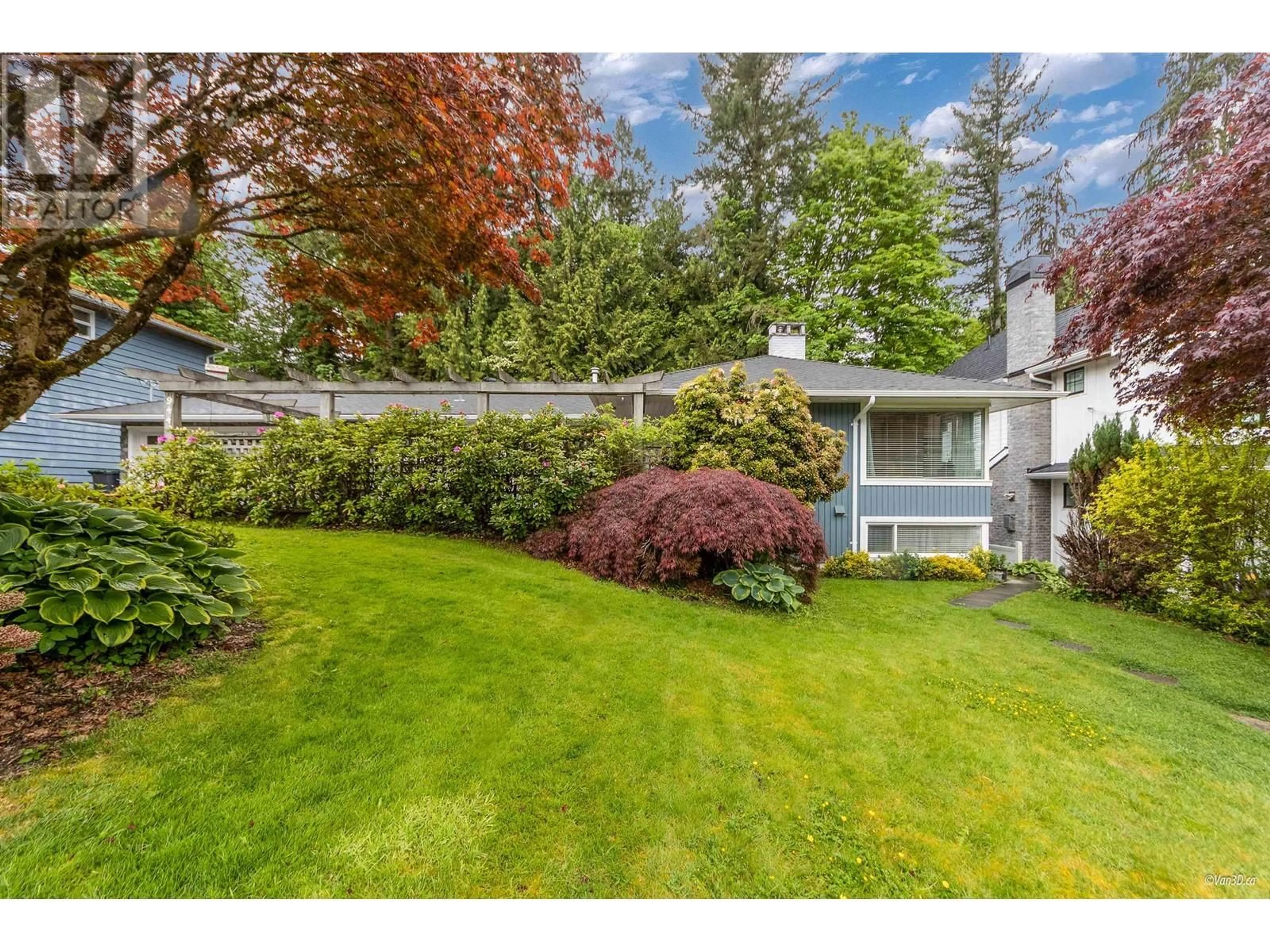 Home with vinyl exterior material, street for 944 POIRIER STREET, Coquitlam British Columbia V3J6C4