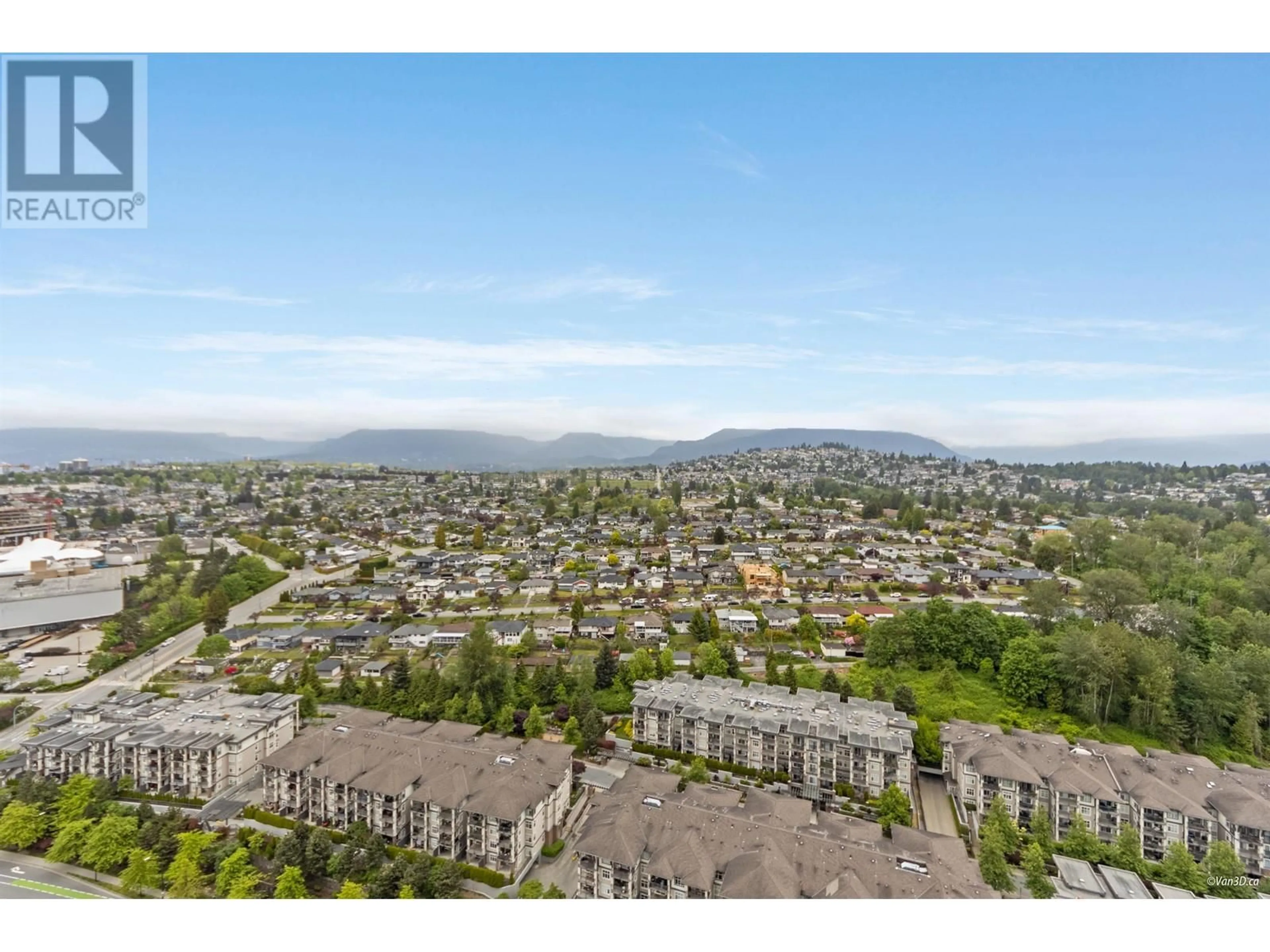 A pic from outside/outdoor area/front of a property/back of a property/a pic from drone, mountain view for 3006 - 4730 LOUGHEED HIGHWAY, Burnaby British Columbia V5C0M9