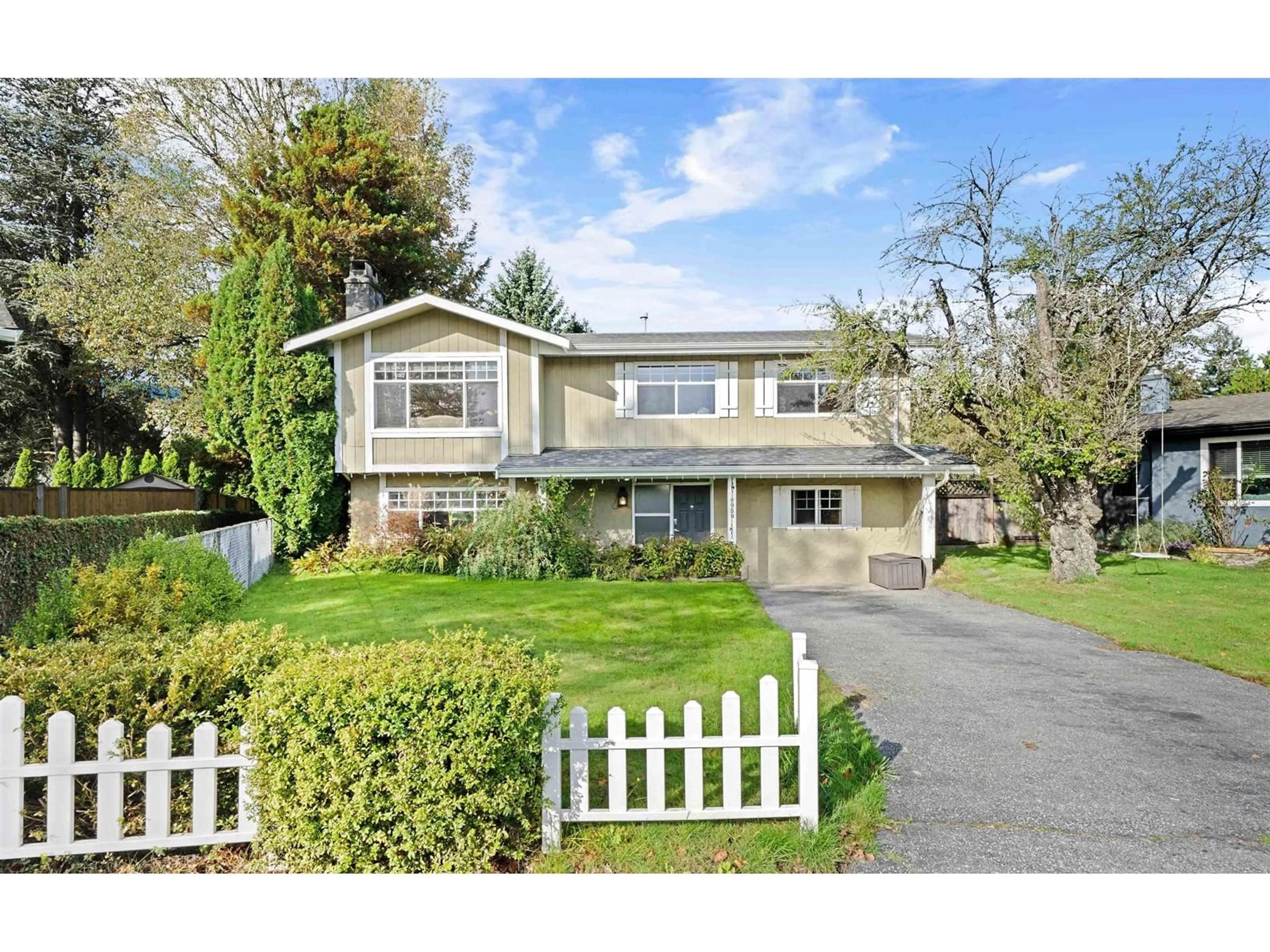 Home with vinyl exterior material, street for 8959 MITCHELL, Delta British Columbia V4C7H1