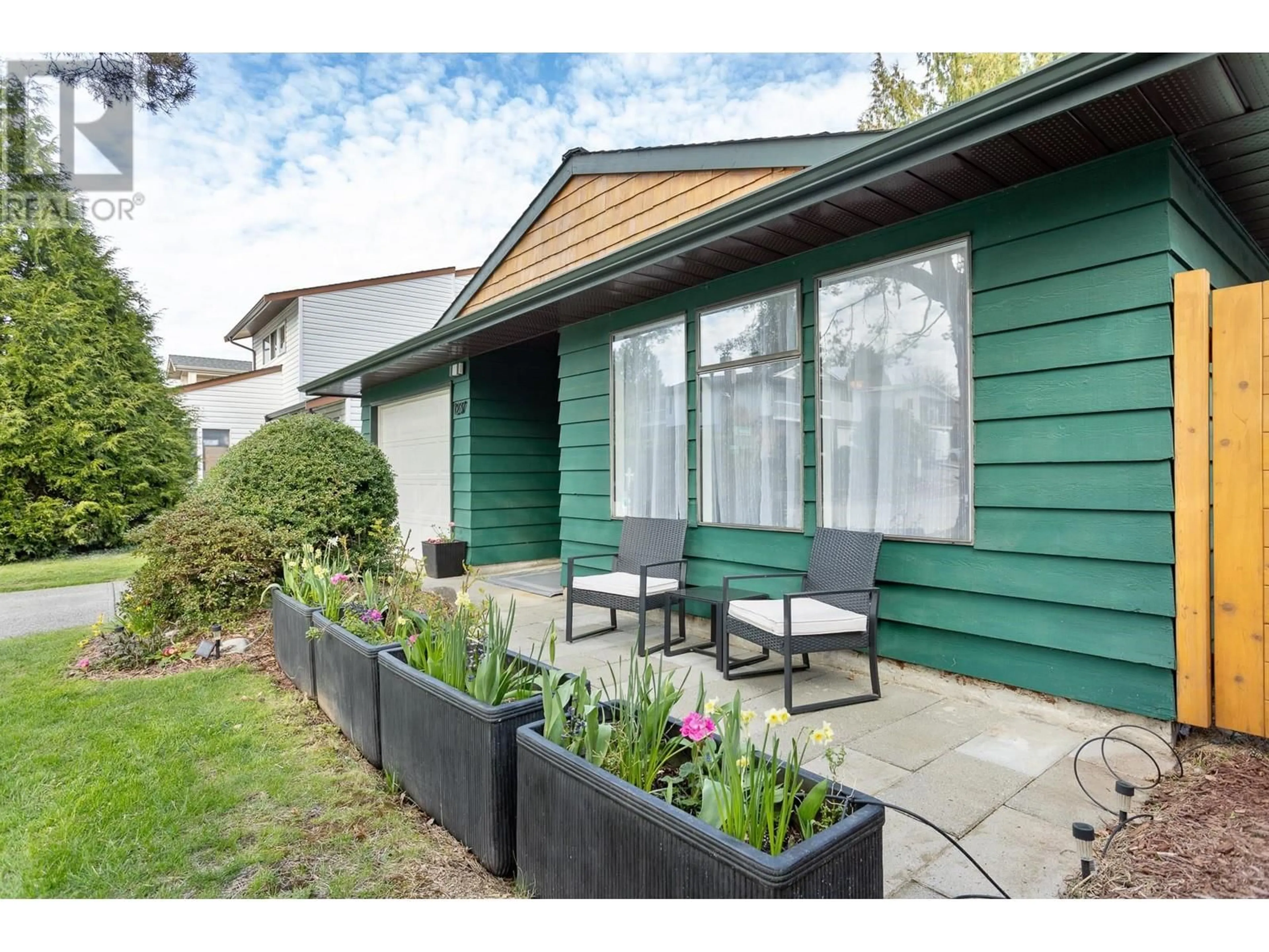 Patio, street for 1237 NESTOR STREET, Coquitlam British Columbia V3E1H4