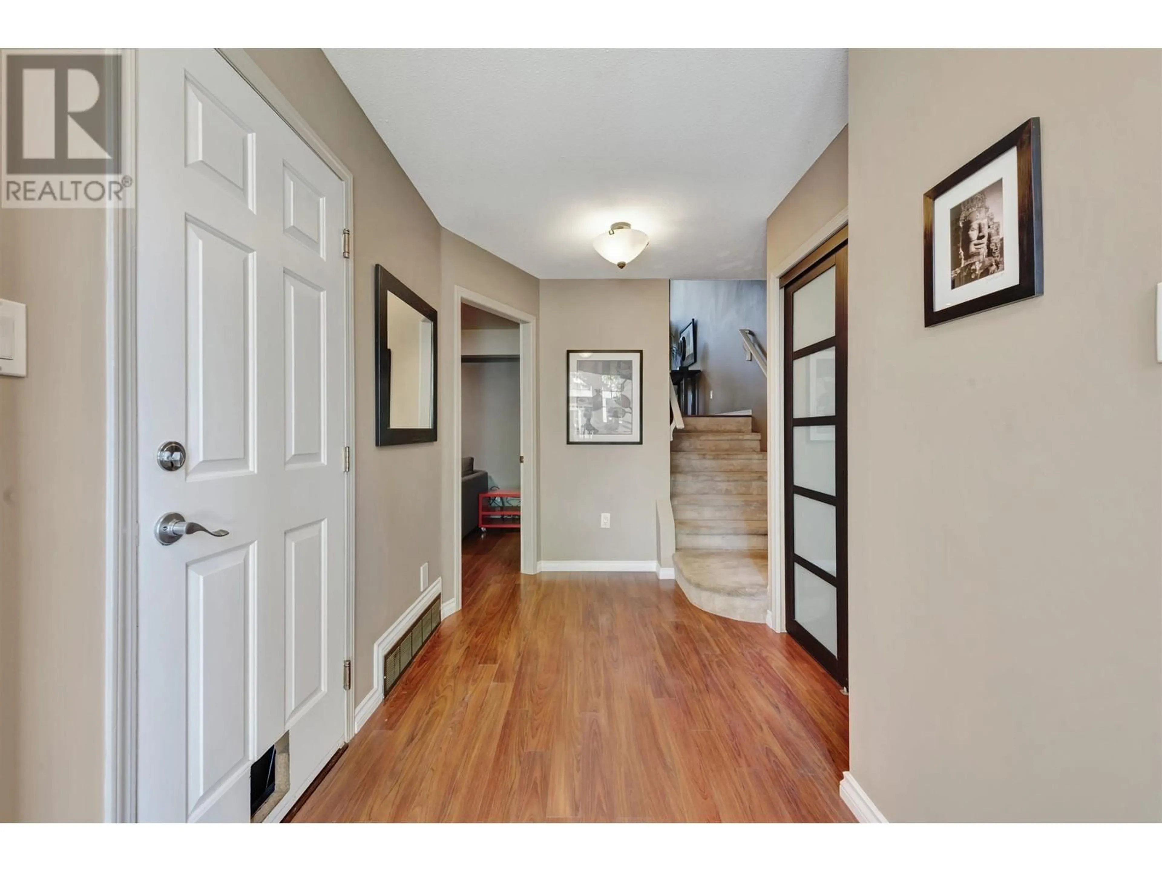 Indoor entryway for 14 - 3939 INDIAN RIVER DRIVE, North Vancouver British Columbia V7G2P6