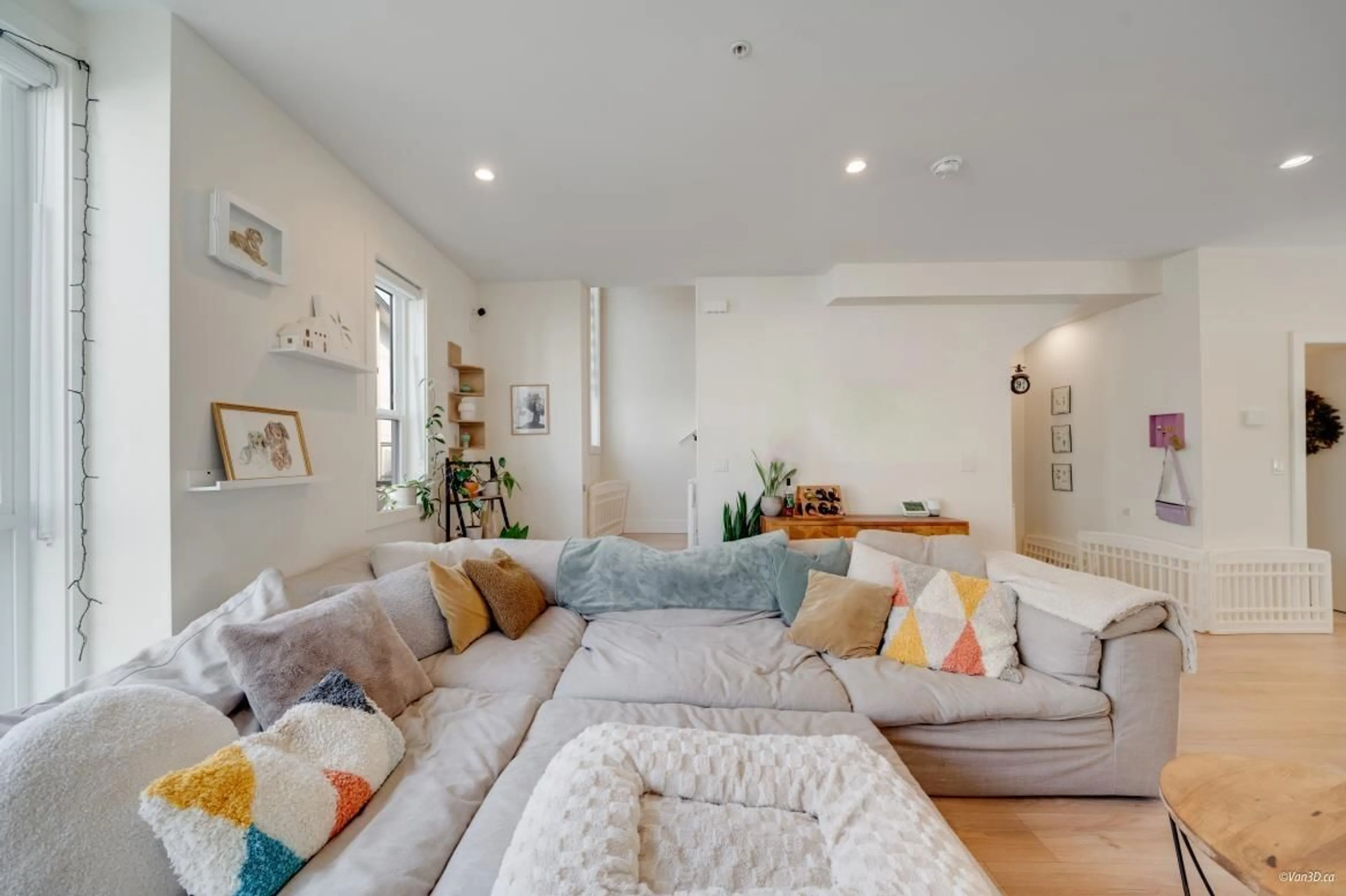 Living room with furniture, unknown for 58 - 7670 207, Langley British Columbia V2Y3N7