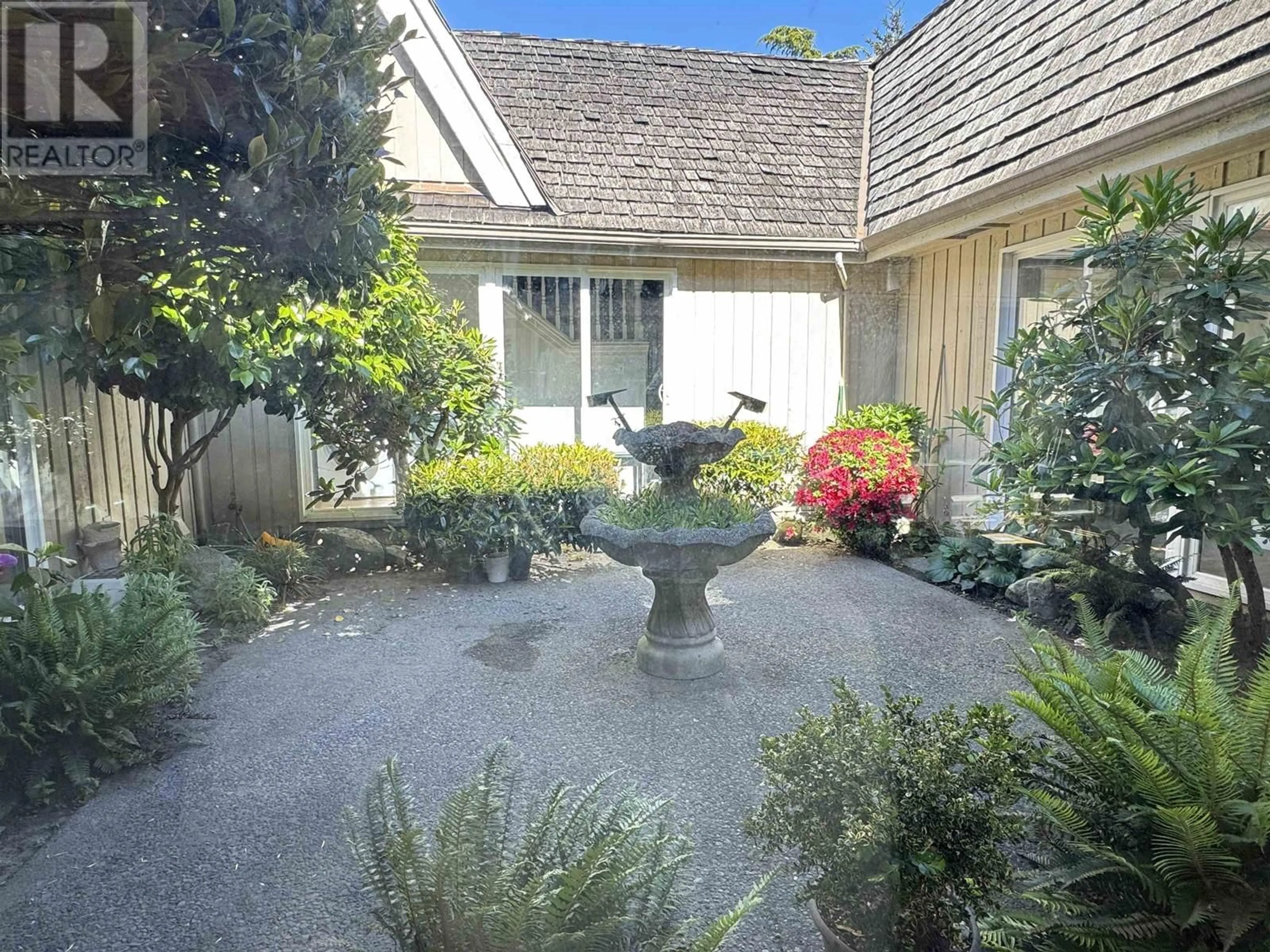 Patio, street for 7500 GLACIER CRESCENT, Richmond British Columbia V7A1L5