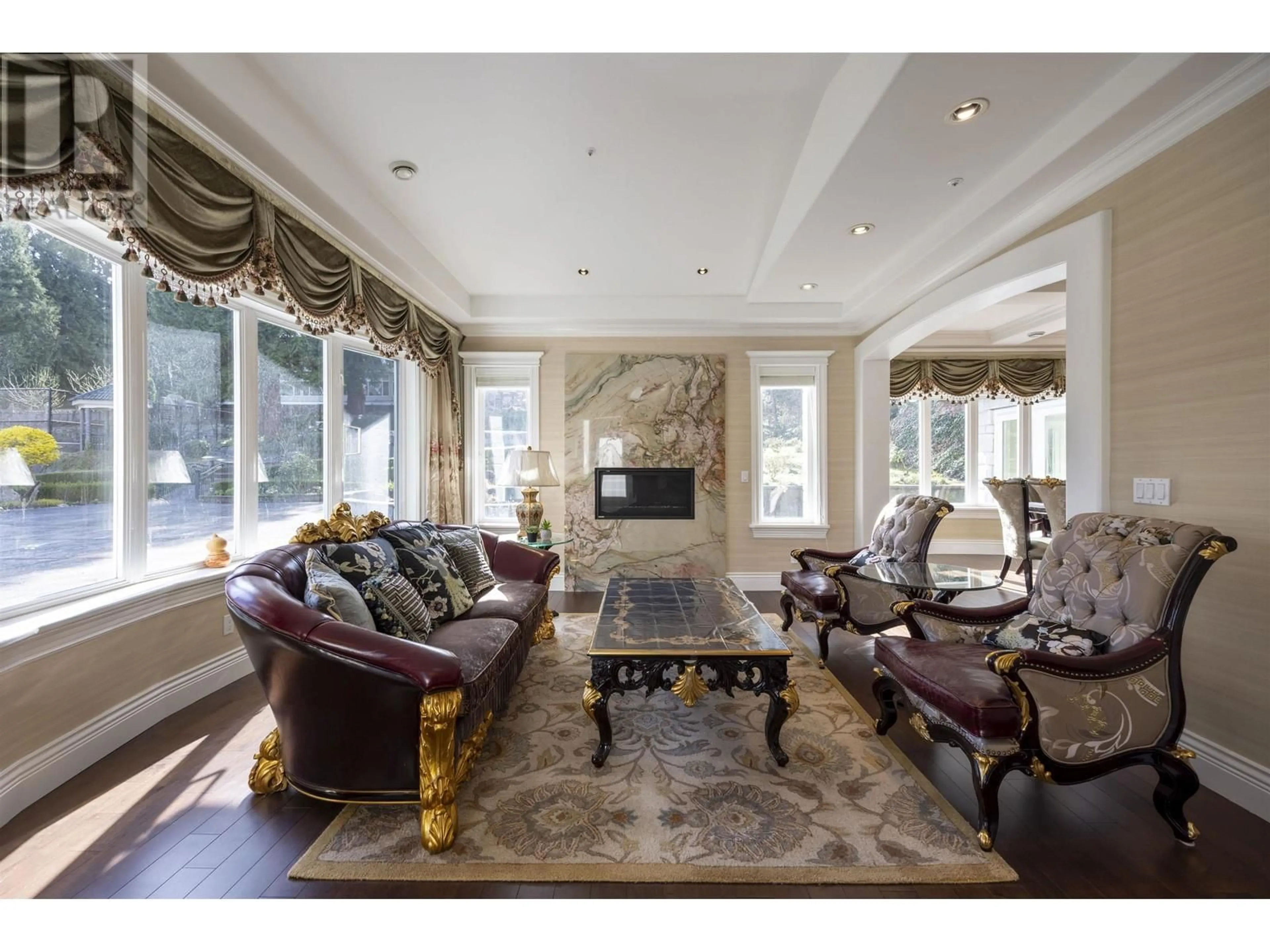 Living room with furniture, unknown for 5753 - 5777 BUCKINGHAM AVENUE, Burnaby British Columbia V5E2A2