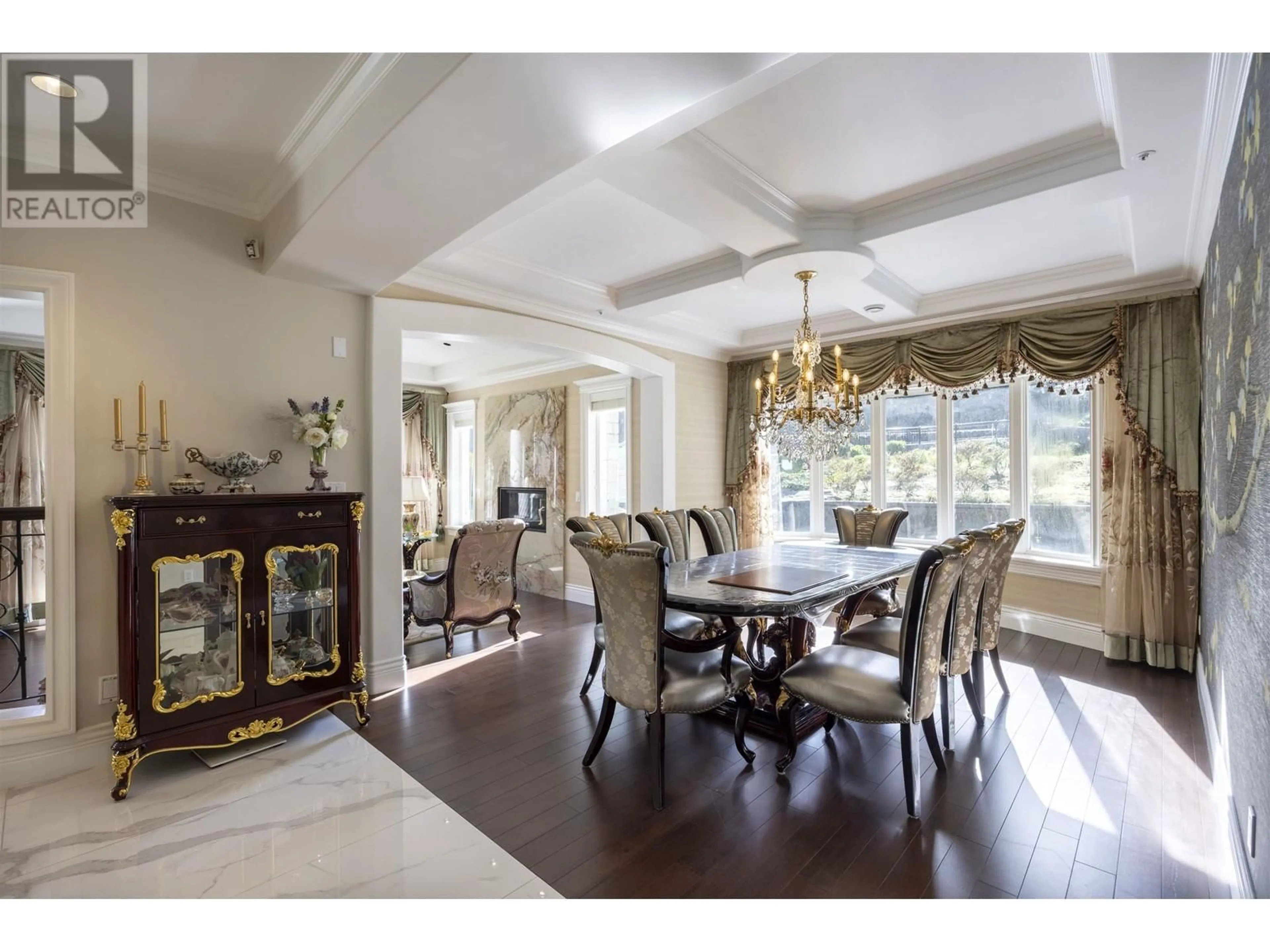 Dining room, unknown for 5753 - 5777 BUCKINGHAM AVENUE, Burnaby British Columbia V5E2A2