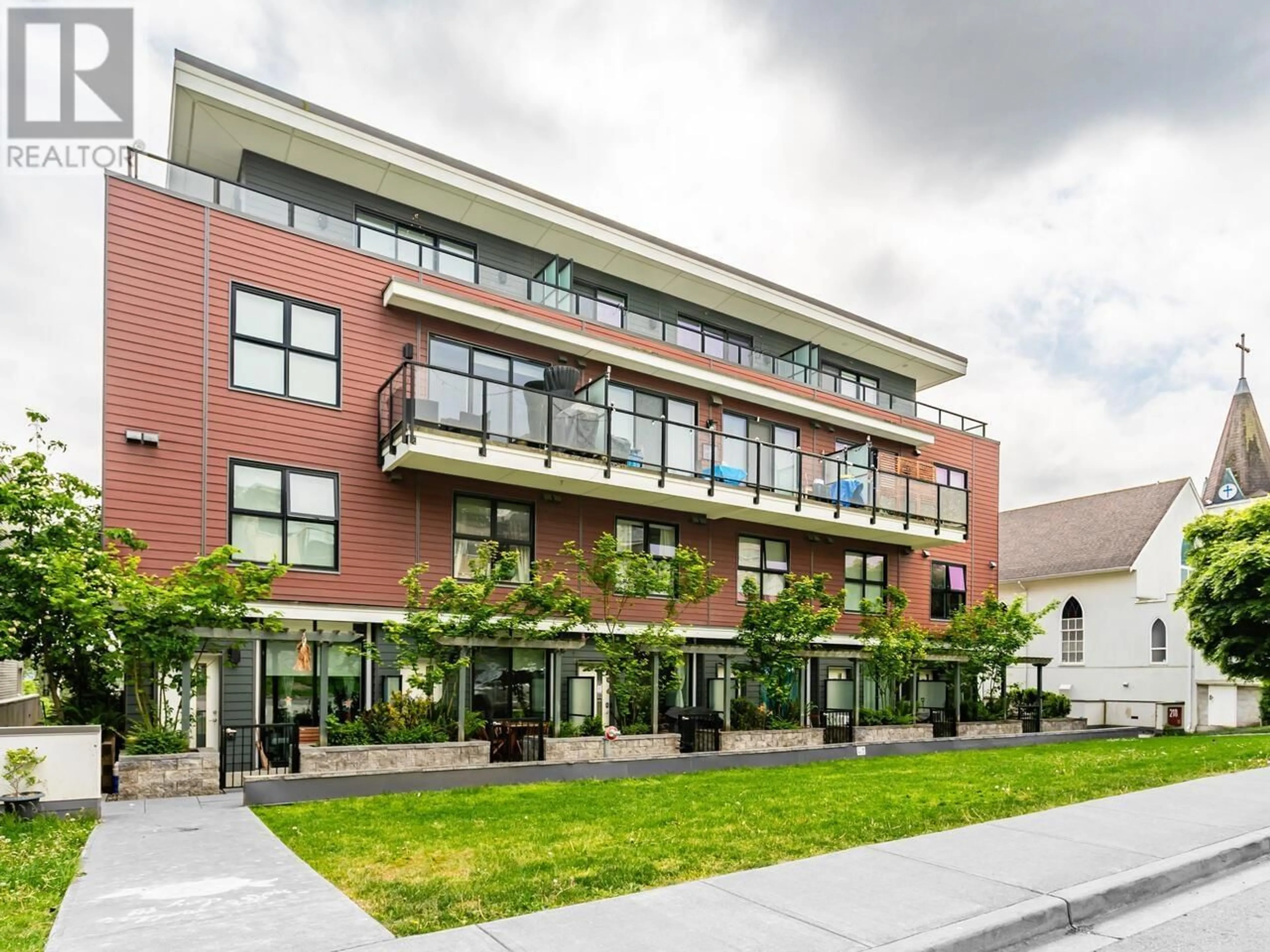 Patio, building for 506 - 218 CARNARVON STREET, New Westminster British Columbia V3L1B8