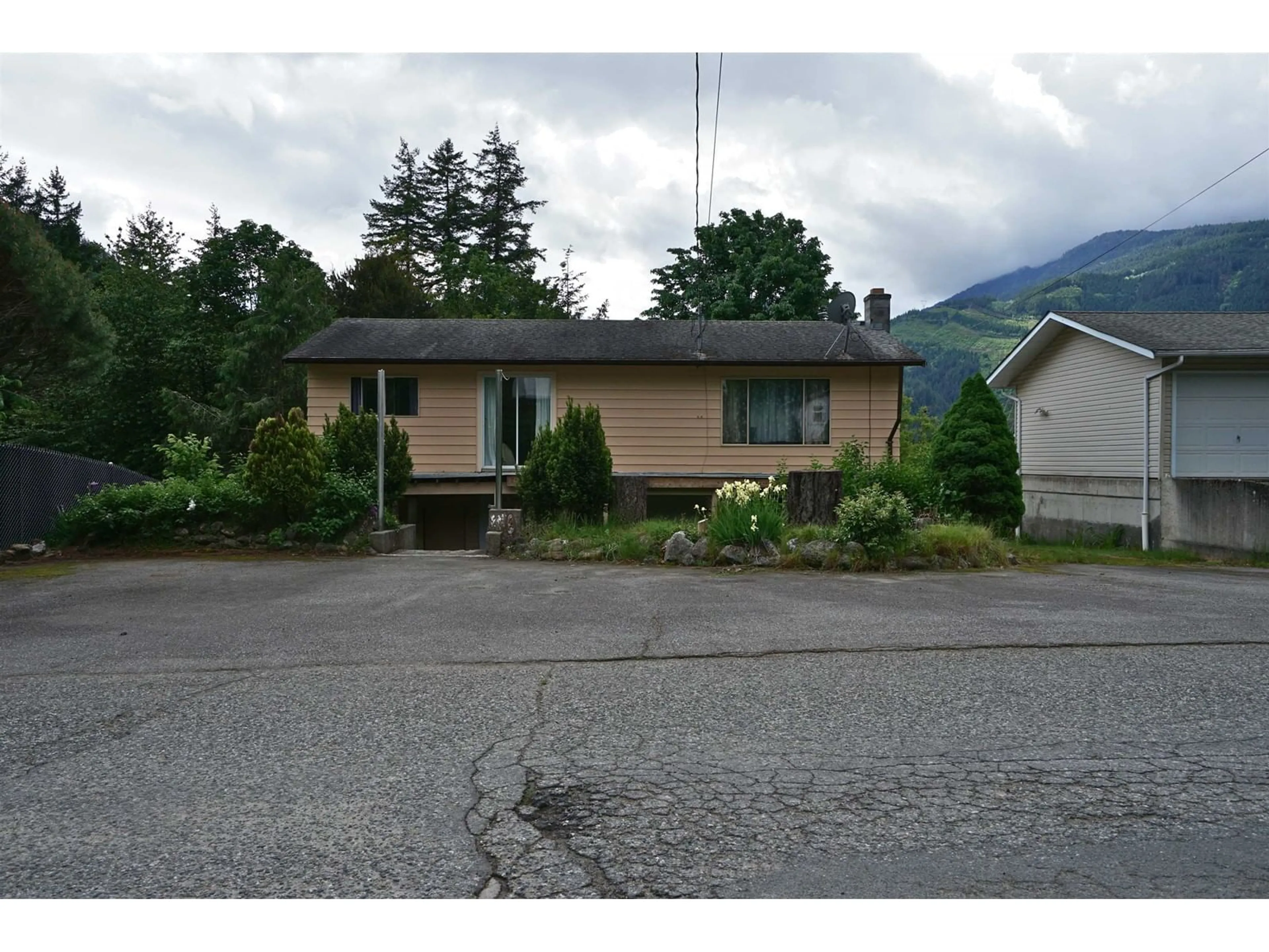 Unknown for 31232 BRIDGE STREET, Yale British Columbia V0K2S0
