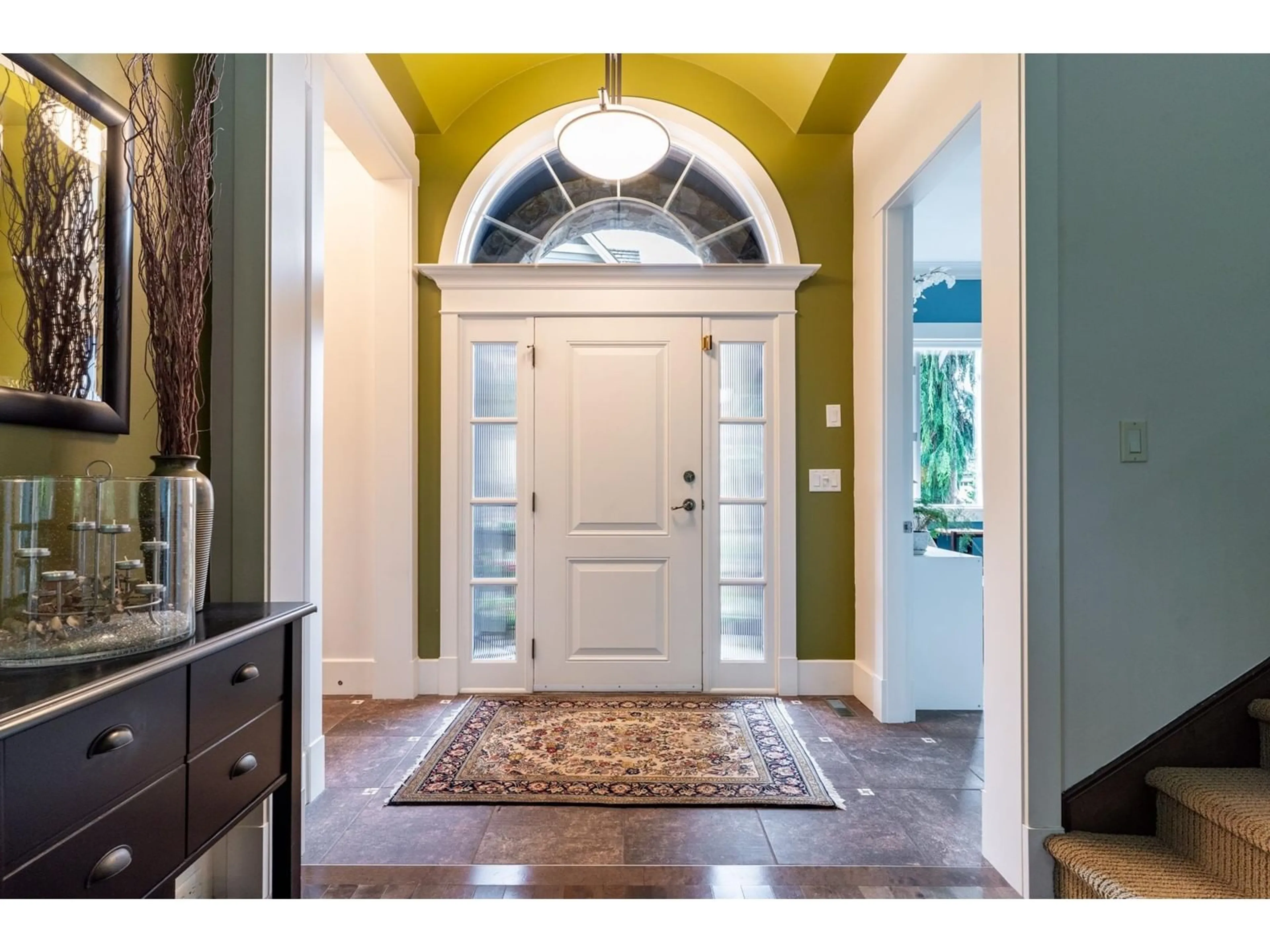 Indoor entryway for 3428 150B, Surrey British Columbia V3Z0Z3