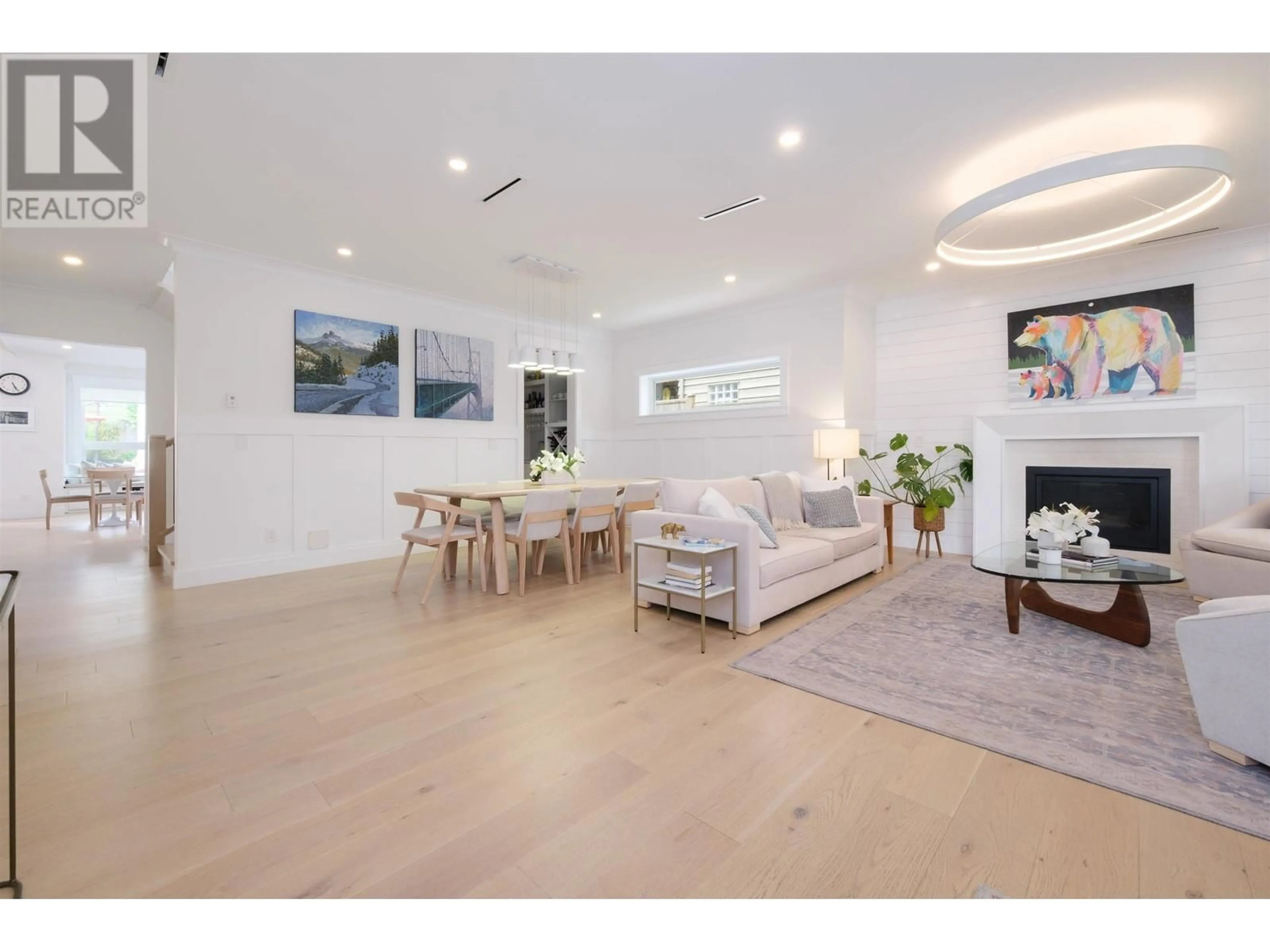 A pic of a room for 3715 CAMPBELL AVENUE, North Vancouver British Columbia V7K2M4