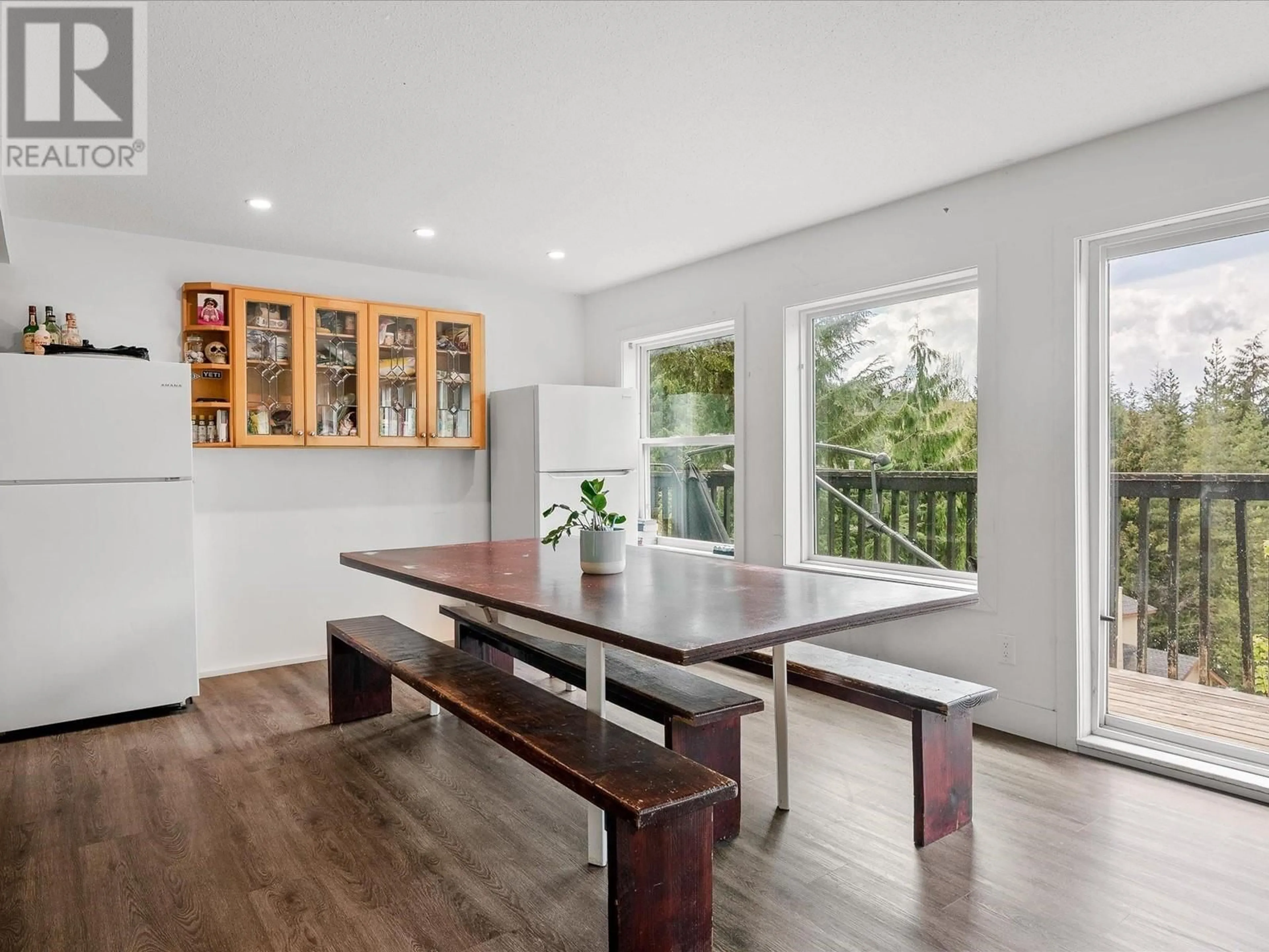 Dining room, wood/laminate floor for 47 - 2322 CAYLEY CLOSE, Whistler British Columbia V0N1B2