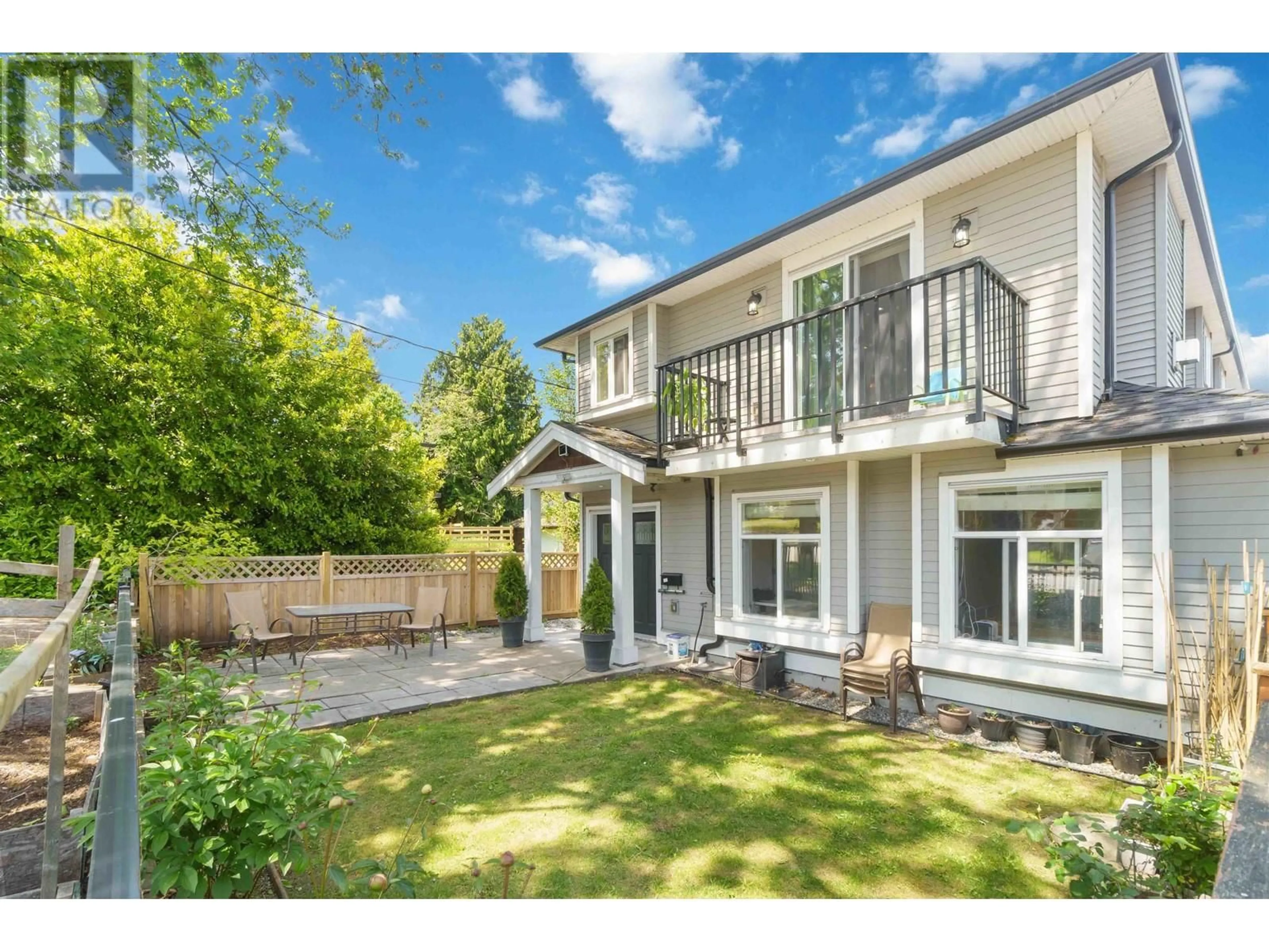 A pic from outside/outdoor area/front of a property/back of a property/a pic from drone, street for 5703 WOODSWORTH STREET, Burnaby British Columbia V5G1S6