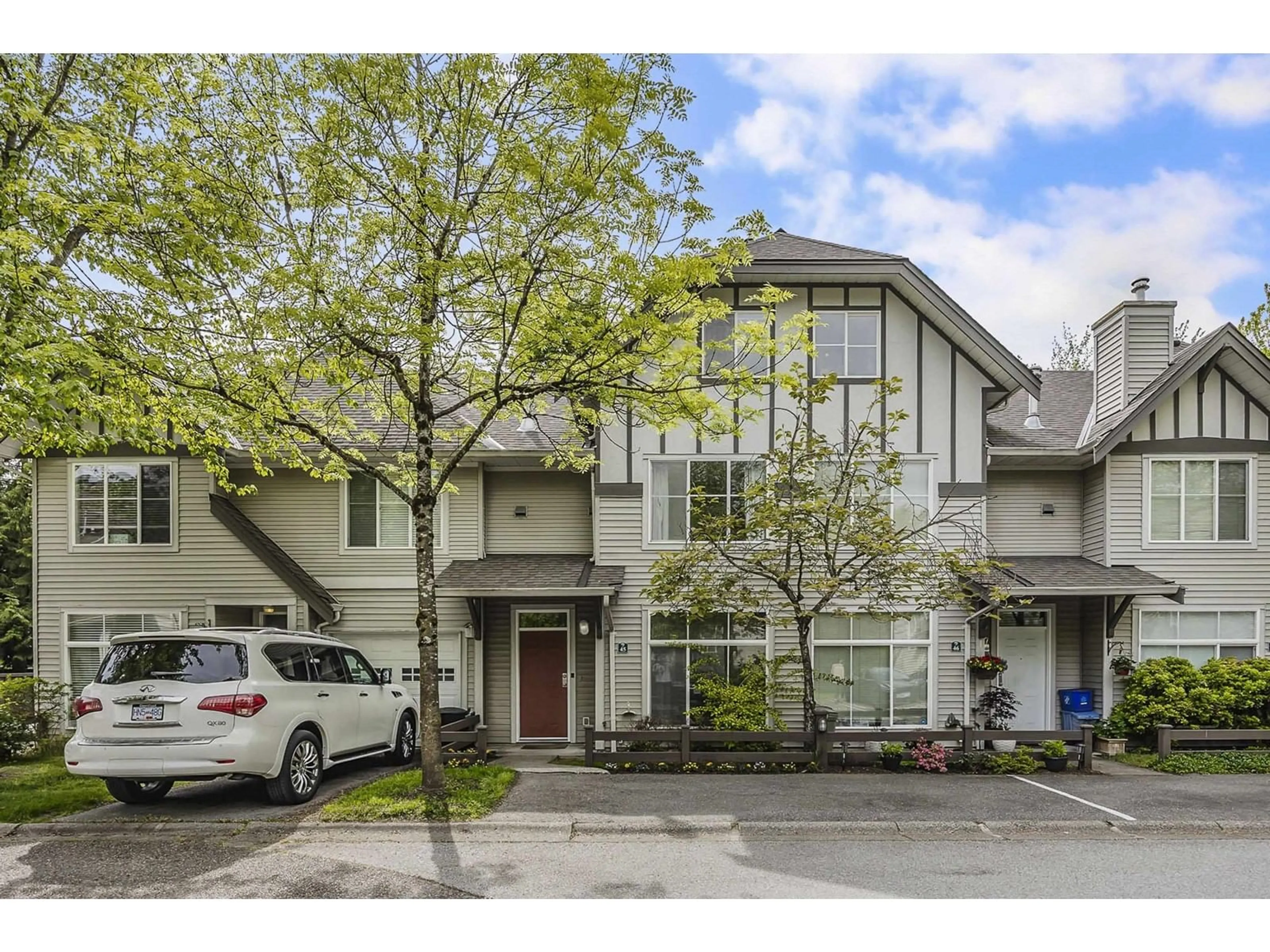Home with vinyl exterior material, street for 45 - 6465 184A, Surrey British Columbia V3S8X9