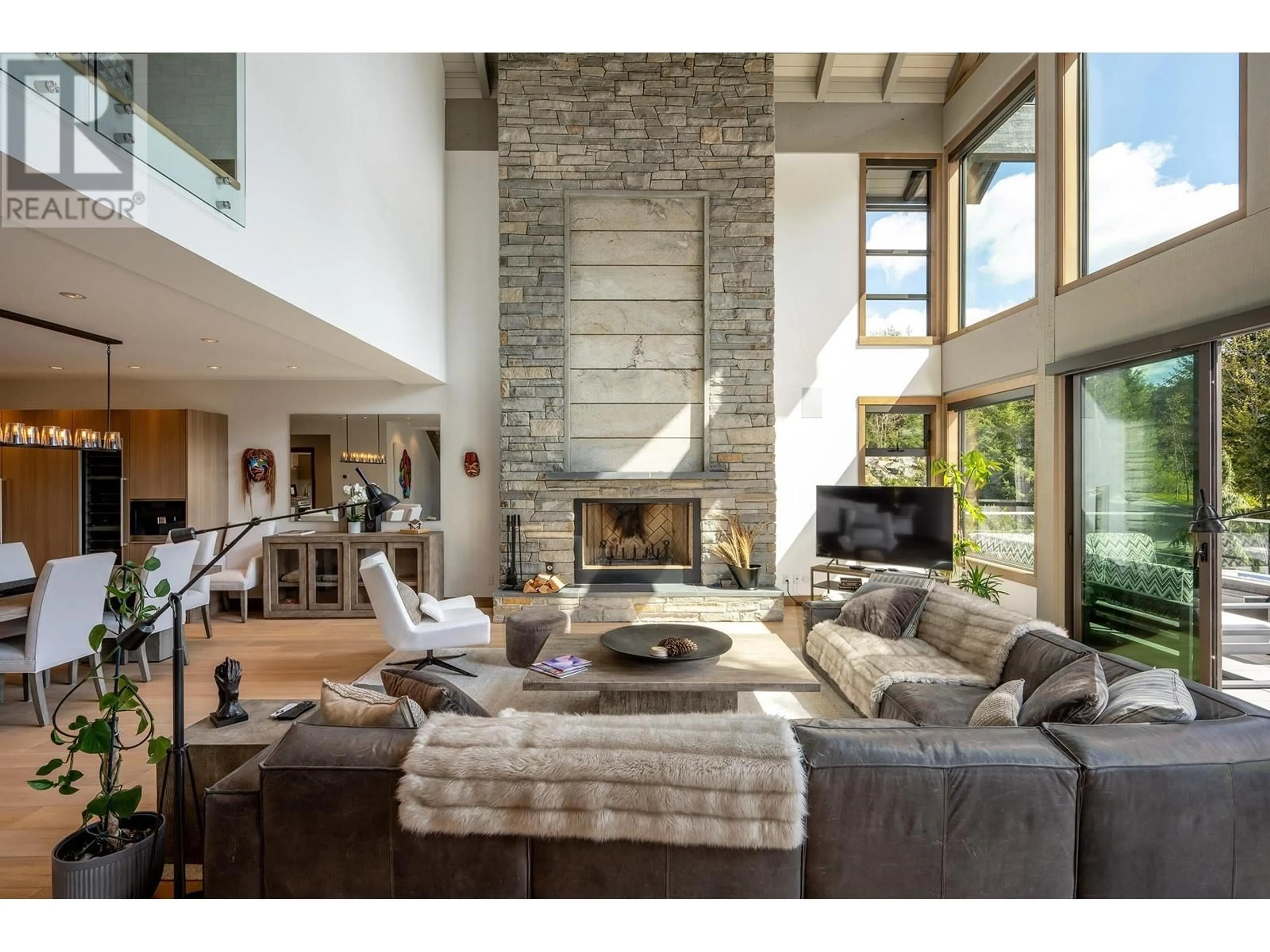Living room with furniture, unknown for 7441 TREETOP LANE, Whistler British Columbia V8E0E9