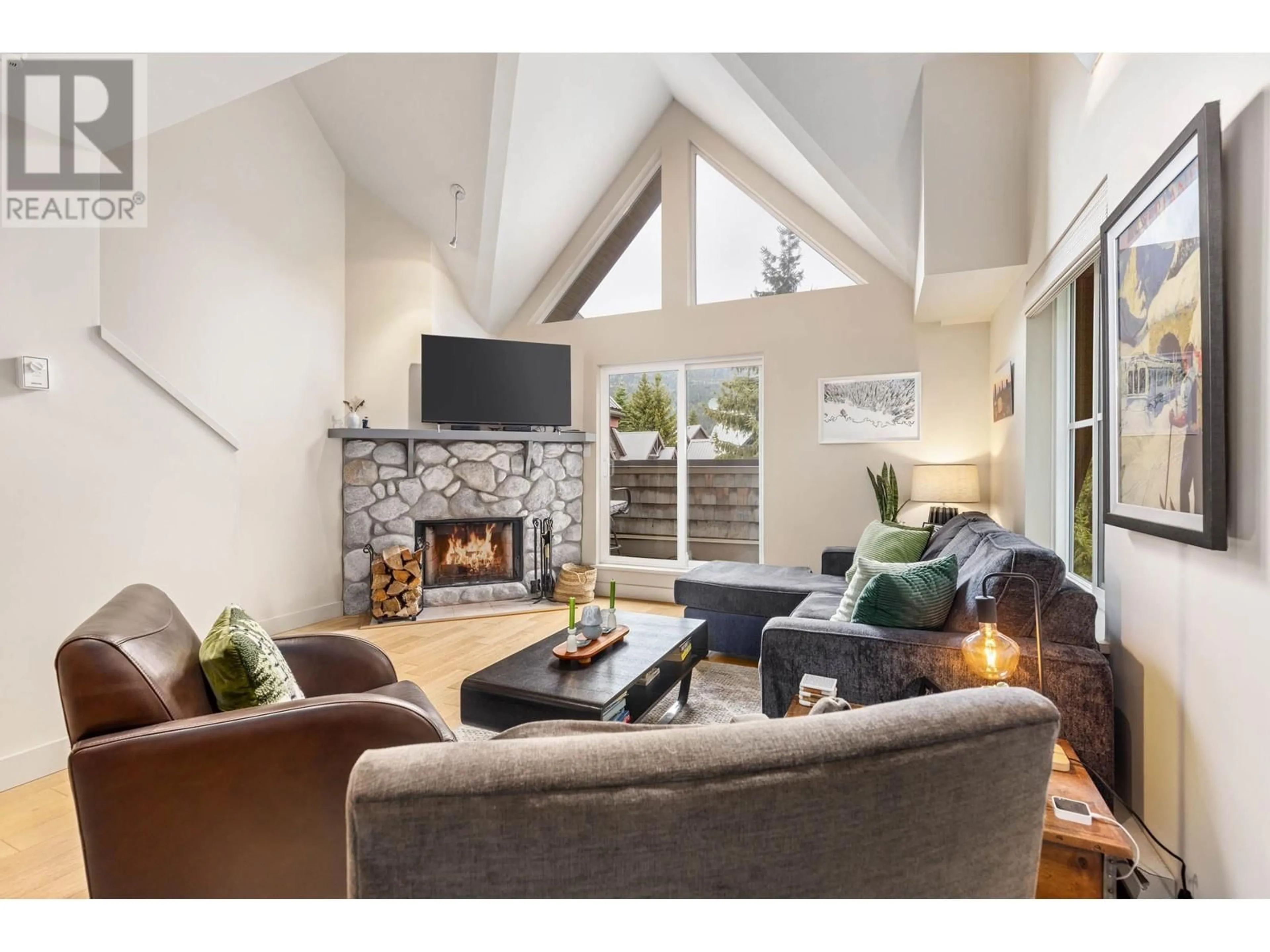 Living room with furniture, unknown for 301 - 2222 CASTLE DRIVE, Whistler British Columbia V8E0L7
