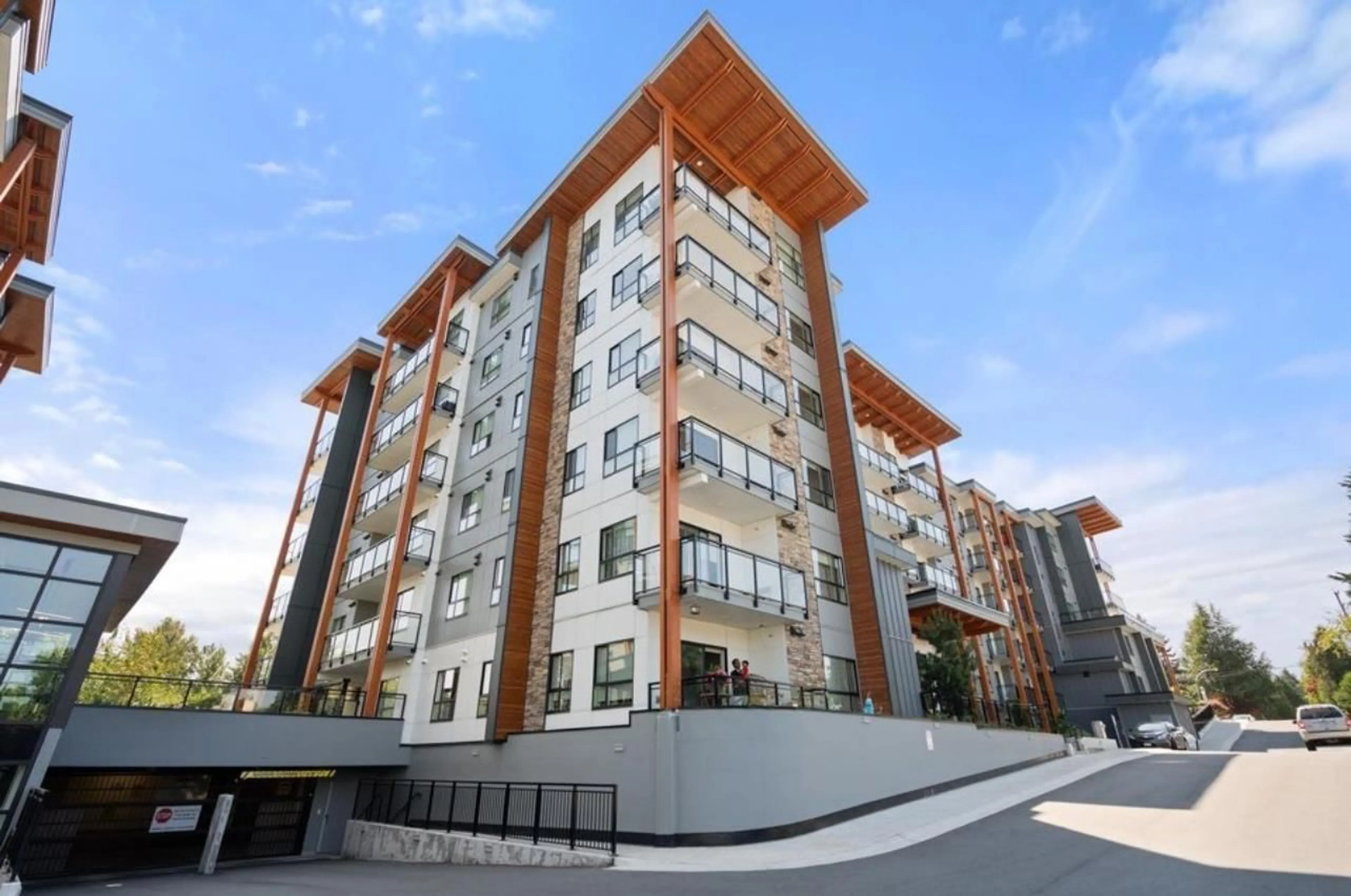 Patio, building for 106 - 6950 NICHOLSON, Delta British Columbia V4E0A6