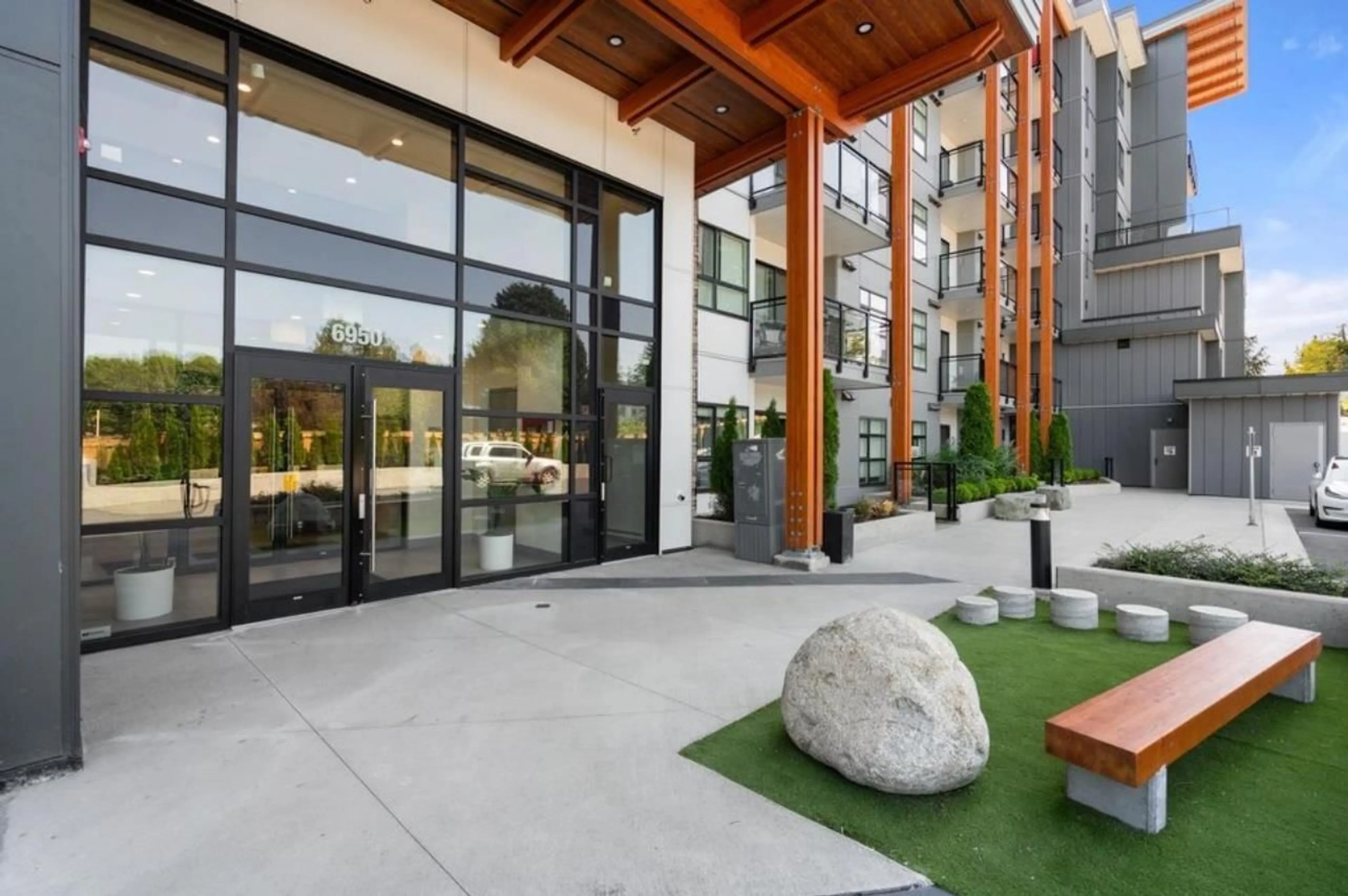 Patio, unknown for 106 - 6950 NICHOLSON, Delta British Columbia V4E0A6
