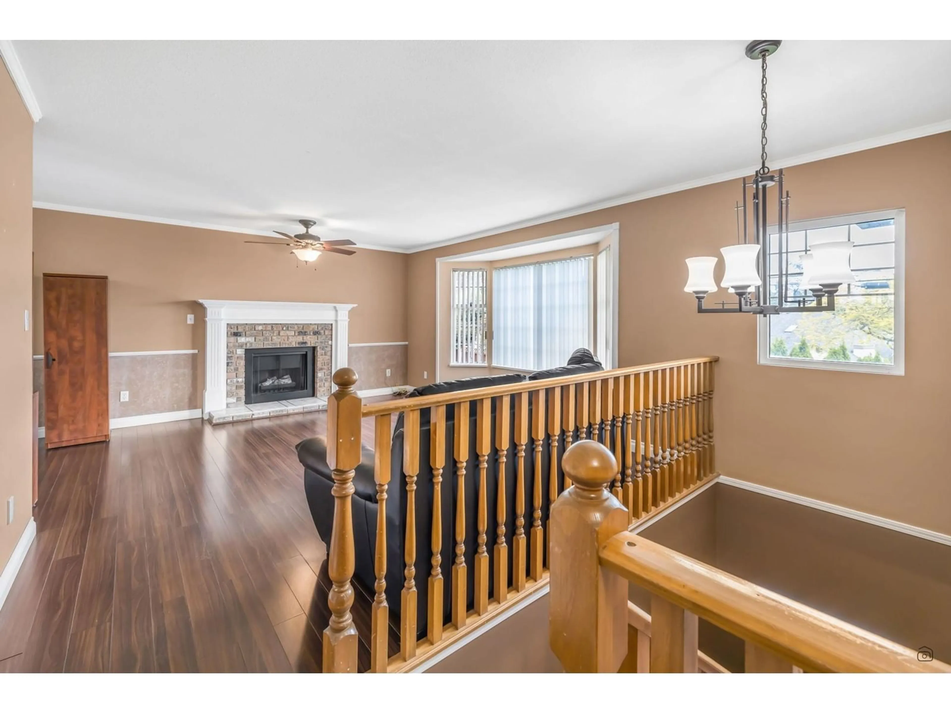 Indoor foyer for 6171 192, Surrey British Columbia V3S8C7