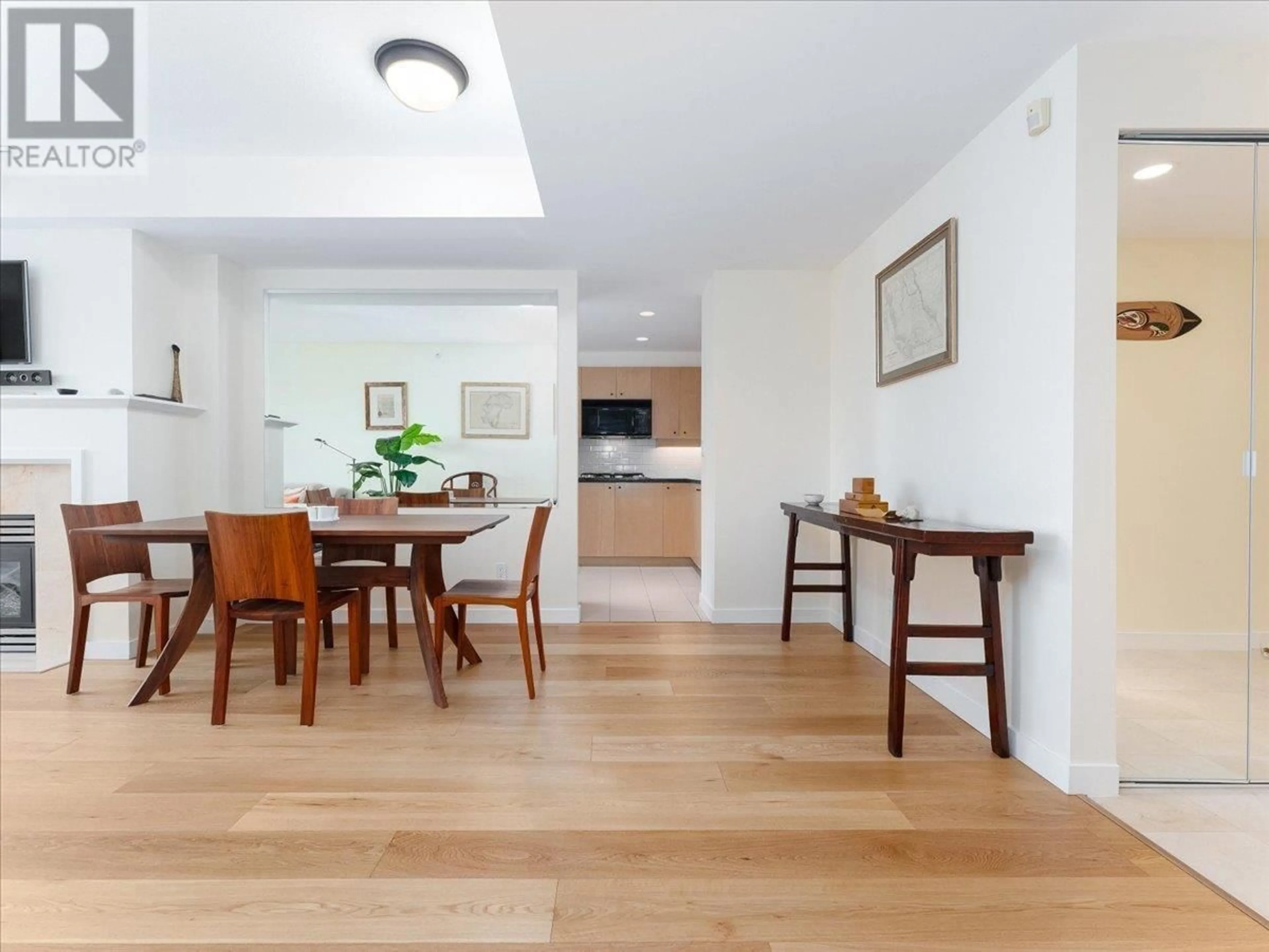Dining room, wood/laminate floor for 1101 - 1710 BAYSHORE DRIVE, Vancouver British Columbia V6G3G4