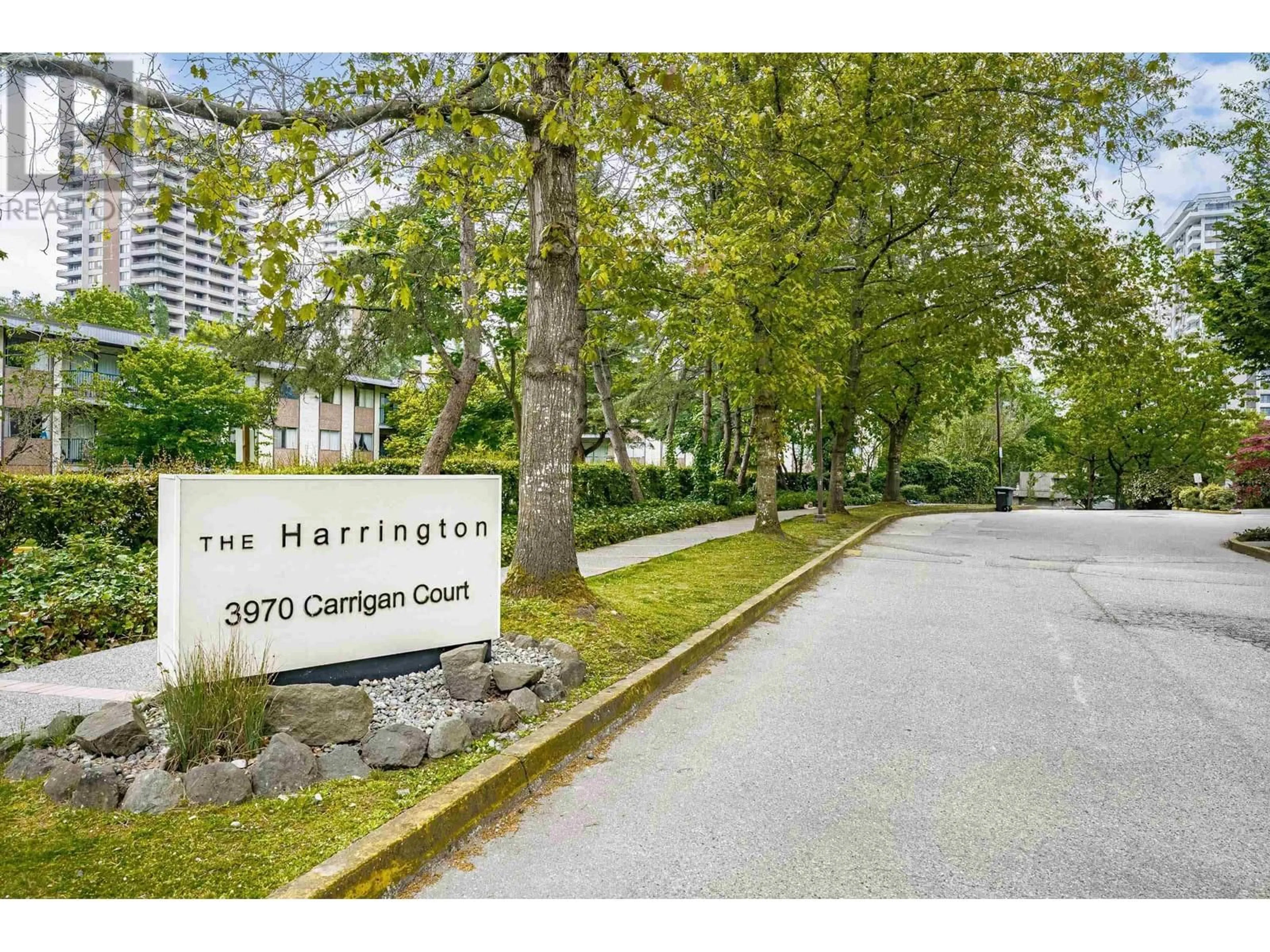 Indoor foyer for 2205 - 3970 CARRIGAN COURT, Burnaby British Columbia V3N4S5