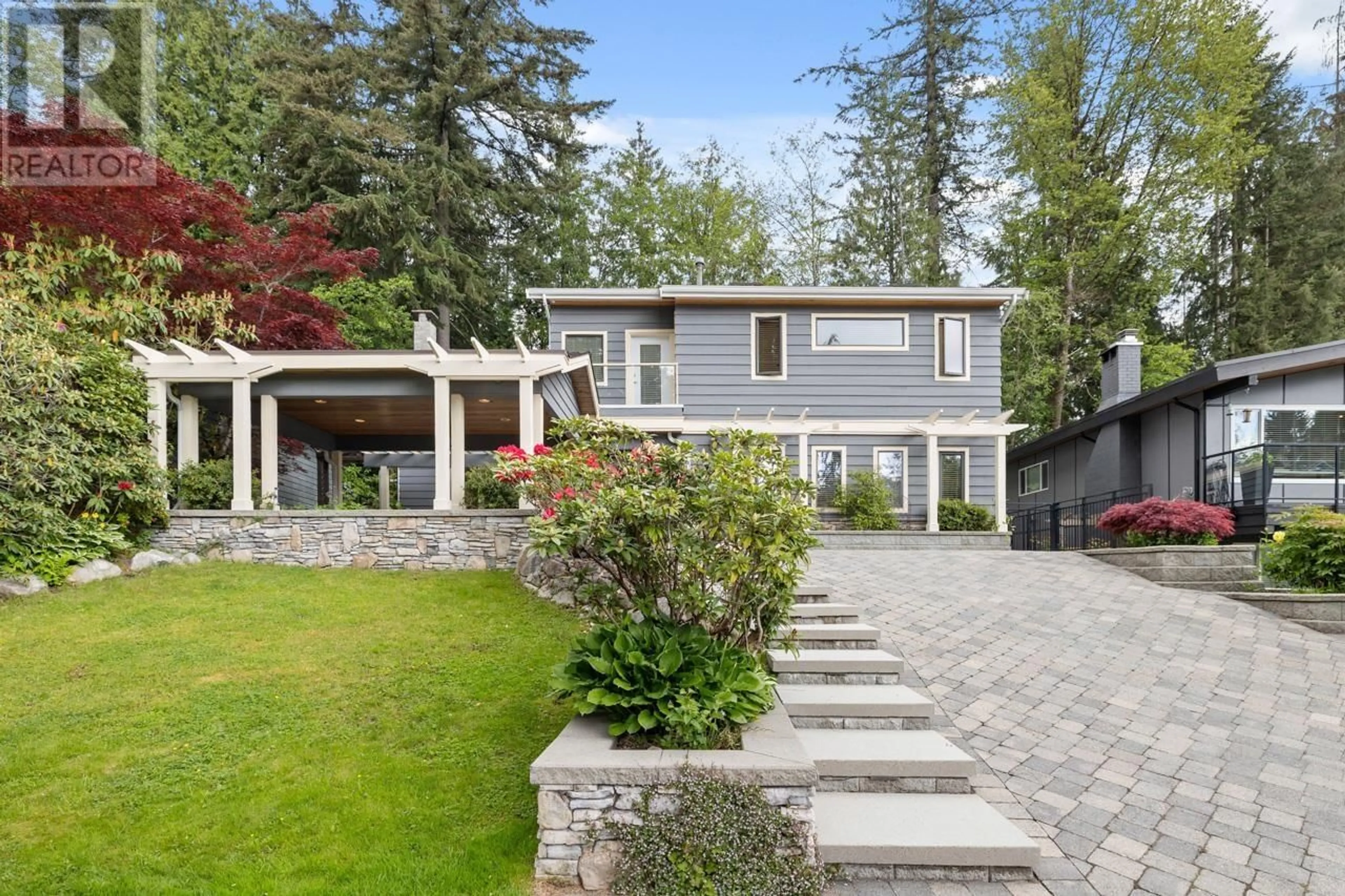 Home with vinyl exterior material, unknown for 3690 RUTHERFORD CRESCENT, North Vancouver British Columbia V7N2C7