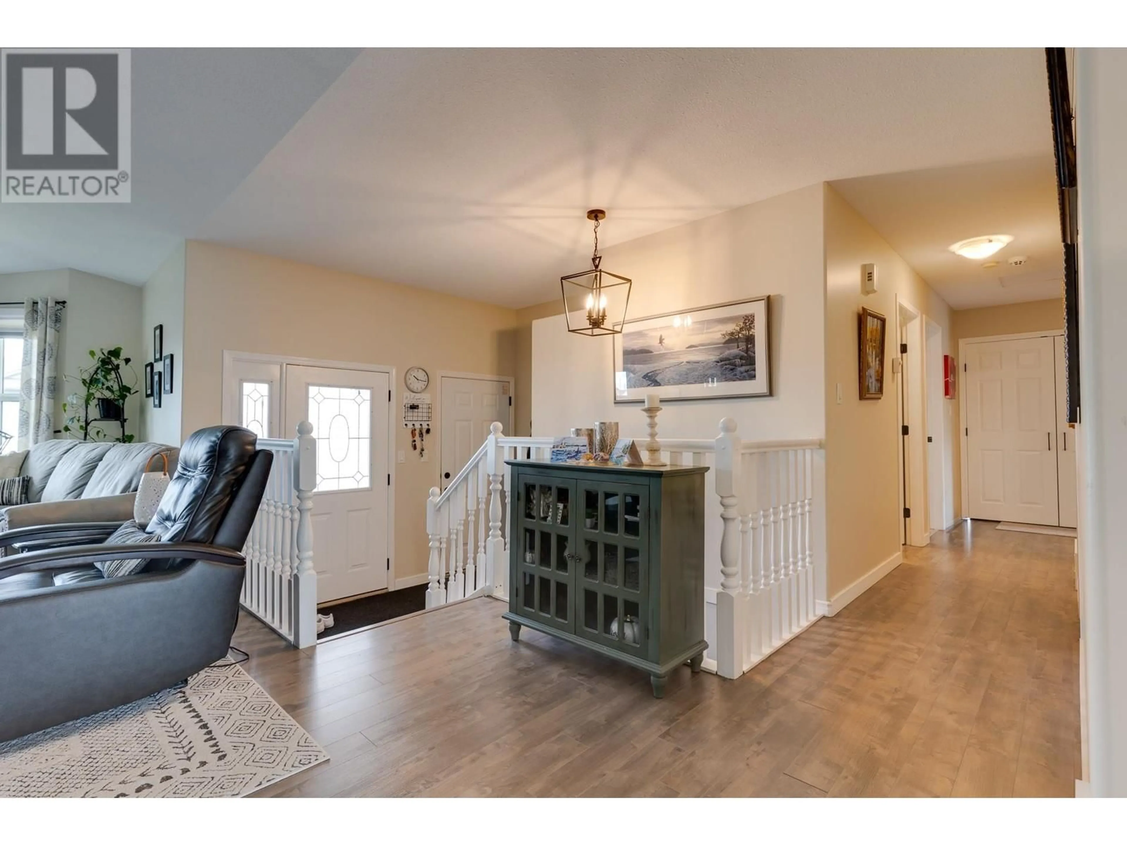 Indoor entryway for 5628 BEARSPAW CRESCENT, Prince George British Columbia V2N6P7