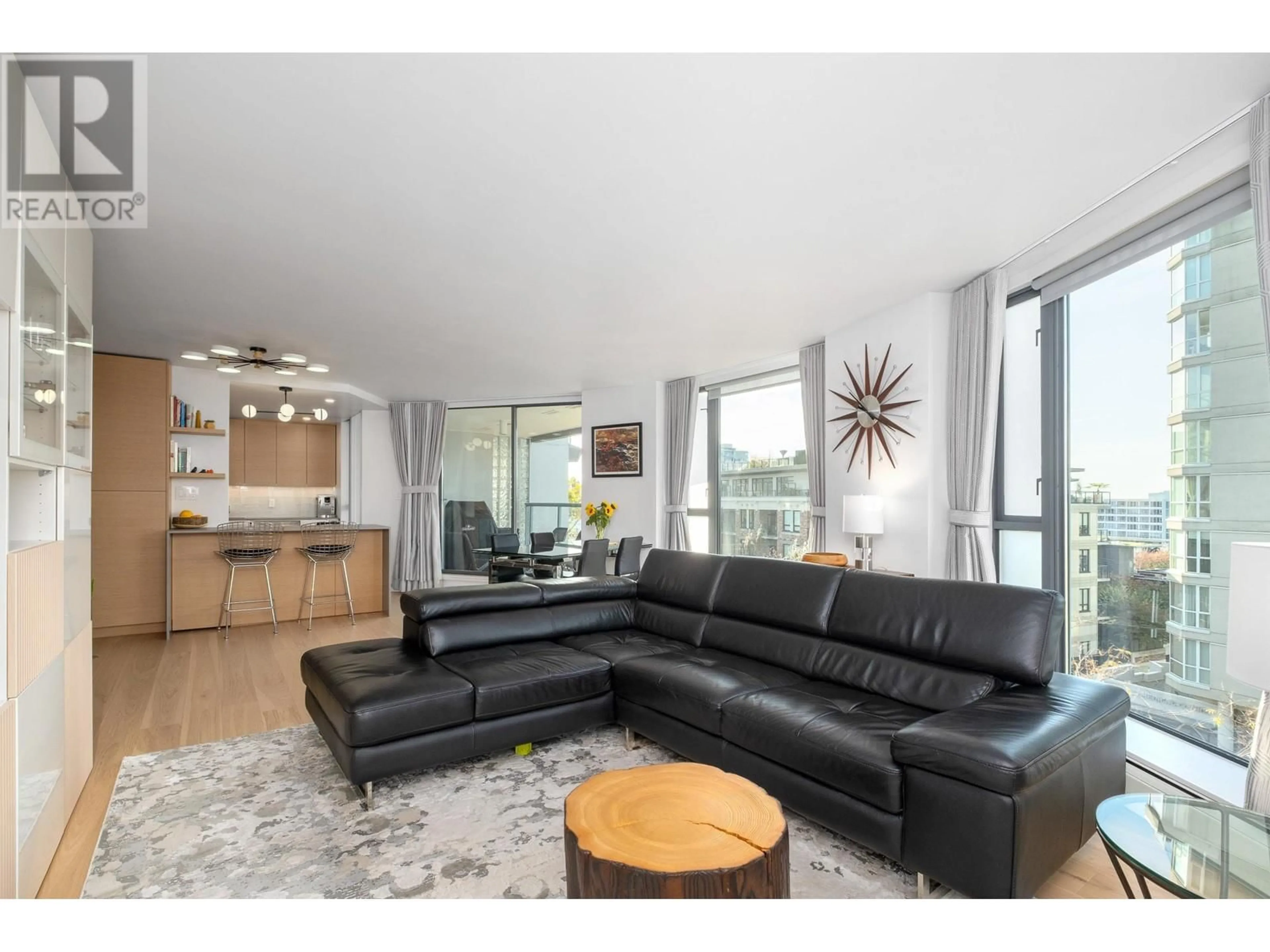 Living room with furniture, unknown for 502 - 120 2ND STREET, North Vancouver British Columbia V7M1C3