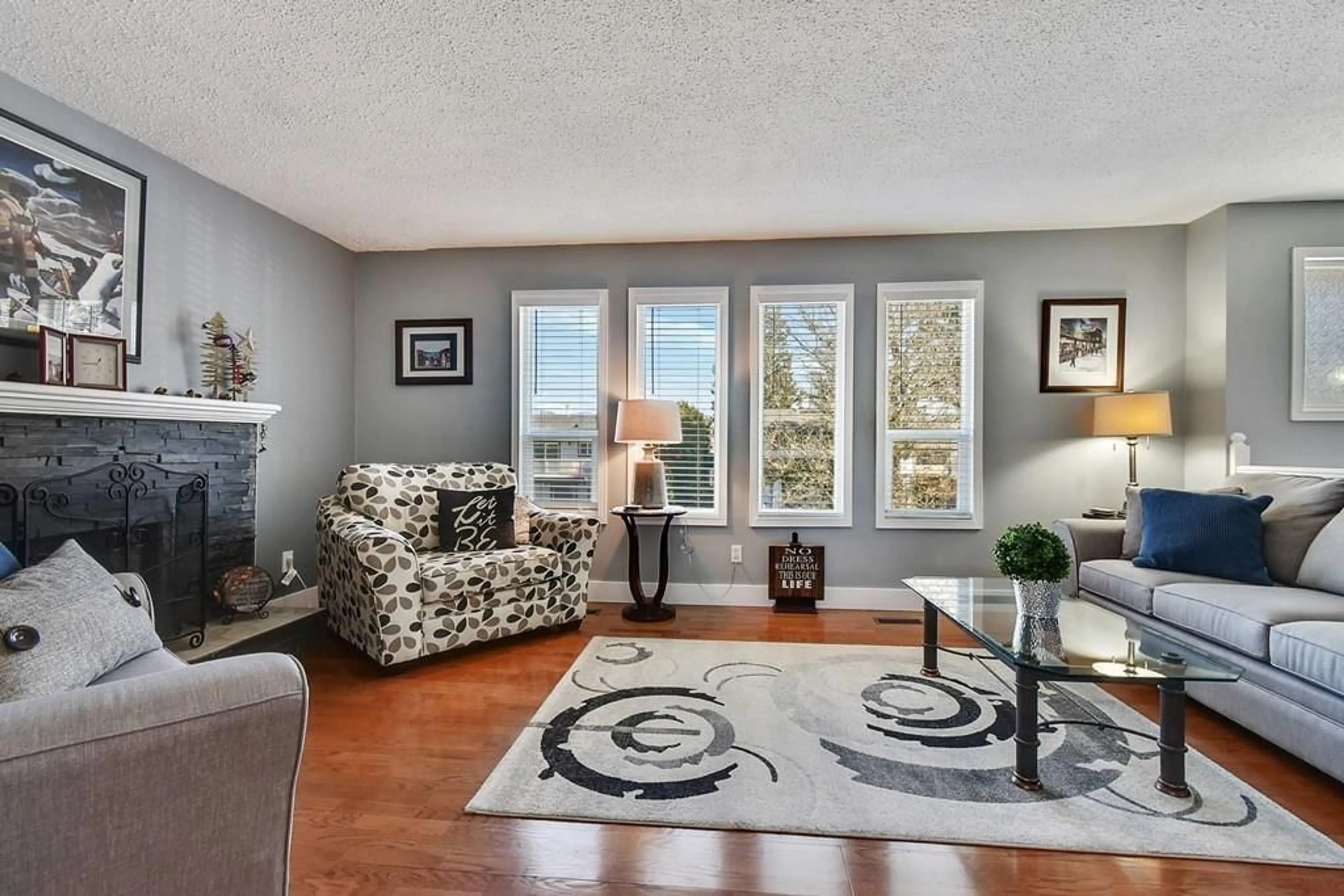 Living room with furniture, unknown for 3847 LINDSAY, Abbotsford British Columbia V2S7A2