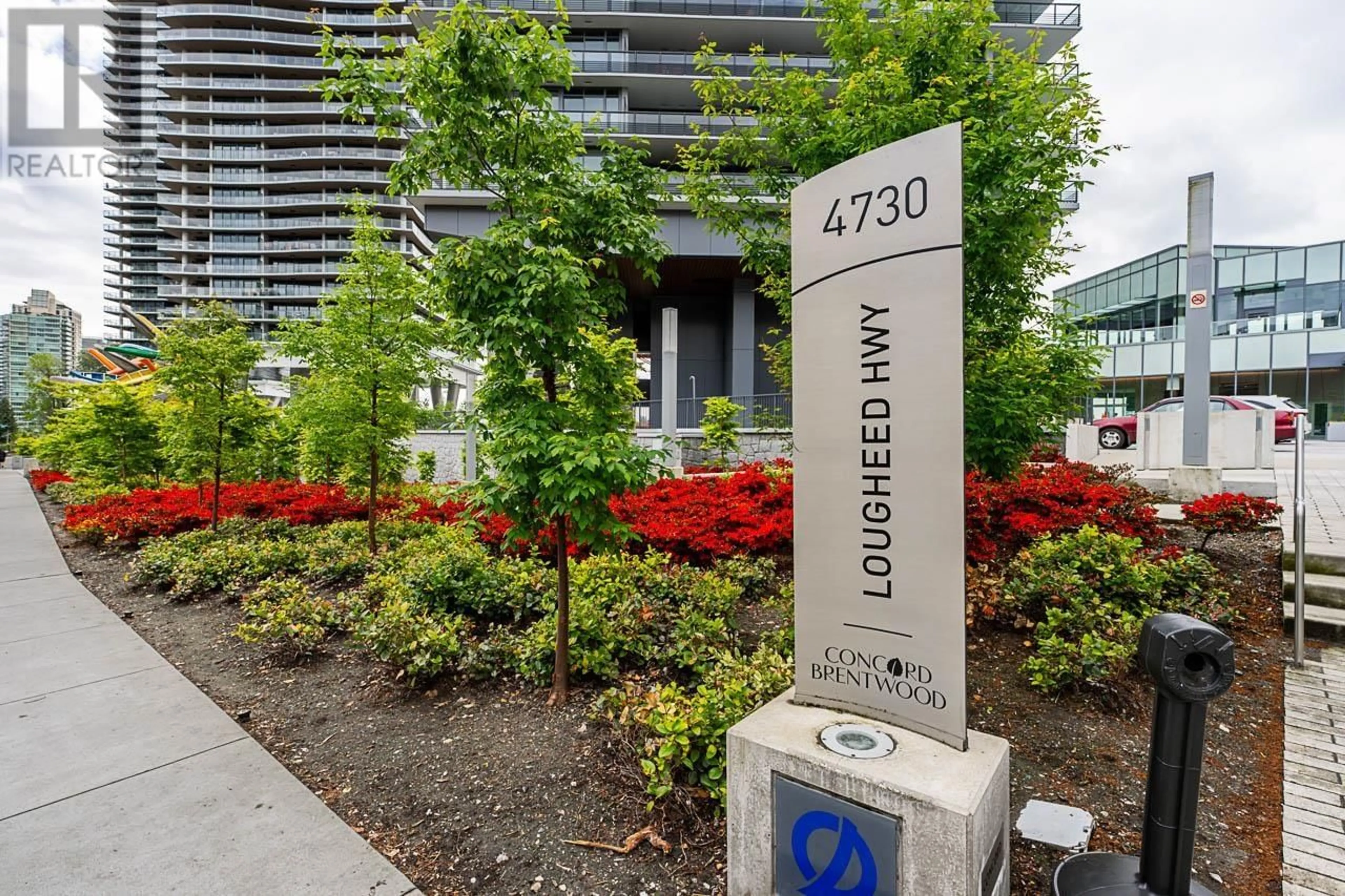 Indoor foyer for 2807 - 4730 LOUGHEED HIGHWAY, Burnaby British Columbia V5C0M9