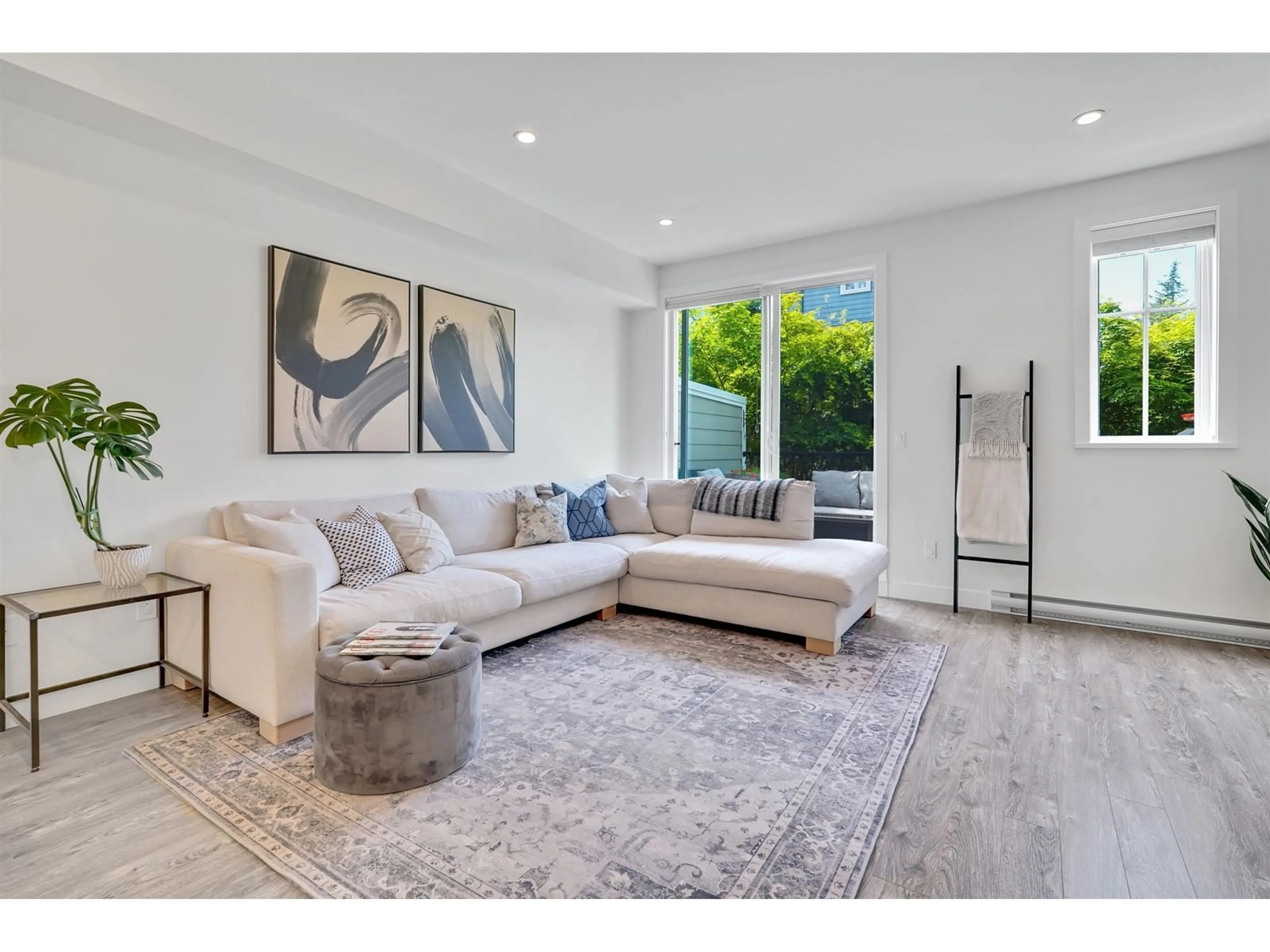 Living room with furniture, unknown for 56 - 15588 32, Surrey British Columbia V3Z0G3