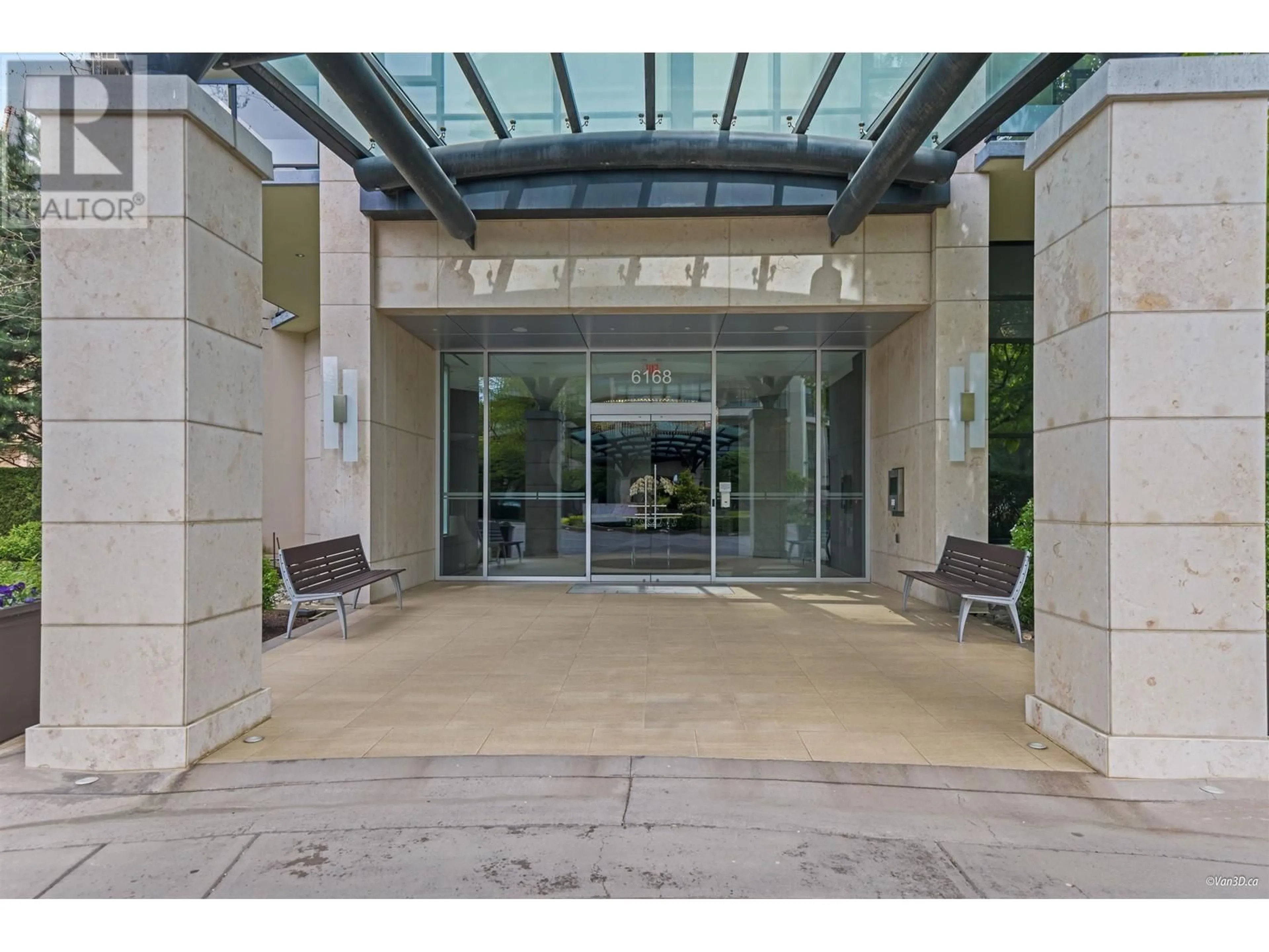 Indoor foyer for 1302 - 6168 WILSON AVENUE, Burnaby British Columbia V5H0B2
