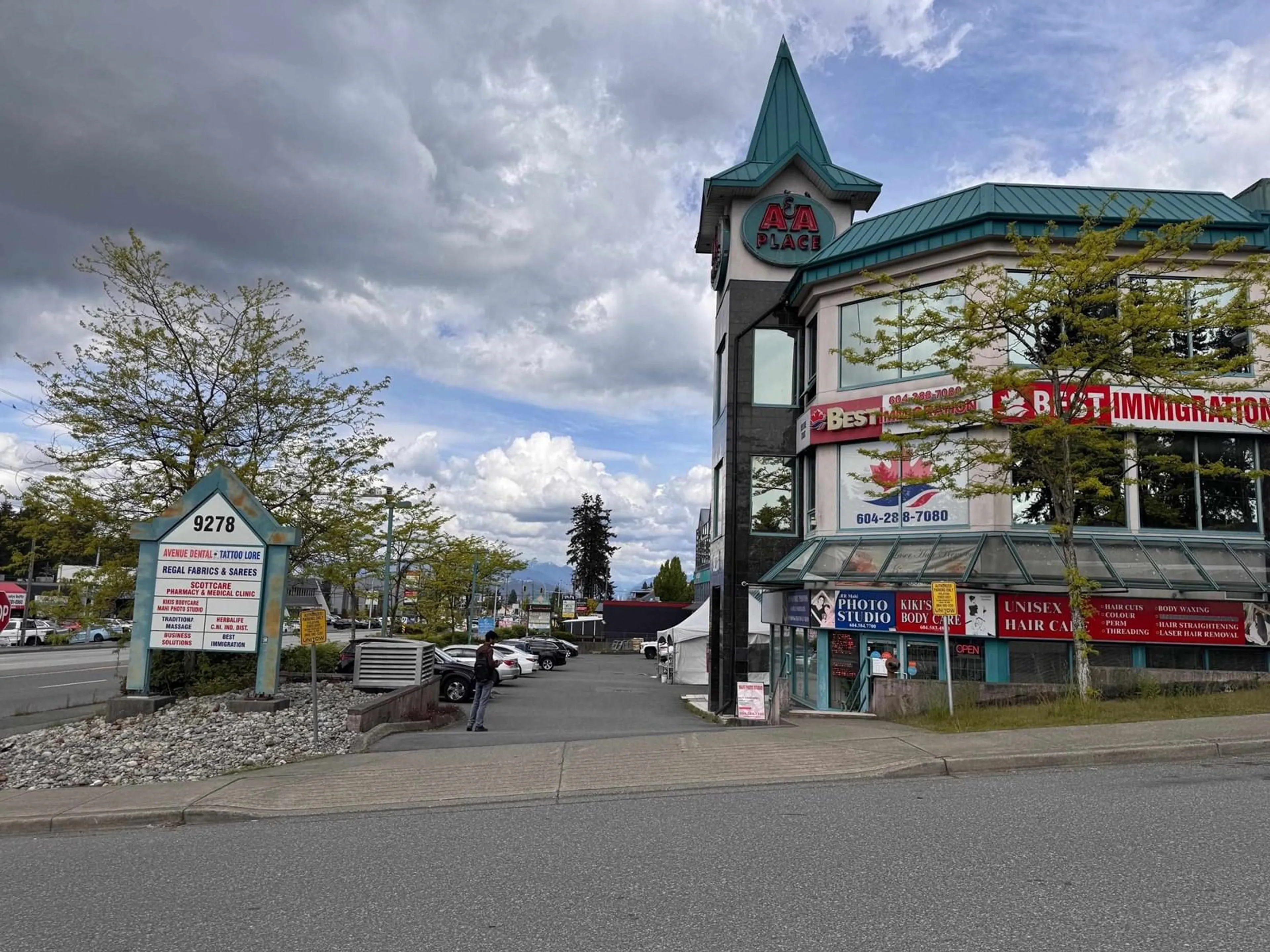 Blurry image for 310 - 9278 120, Surrey British Columbia V3V4B8