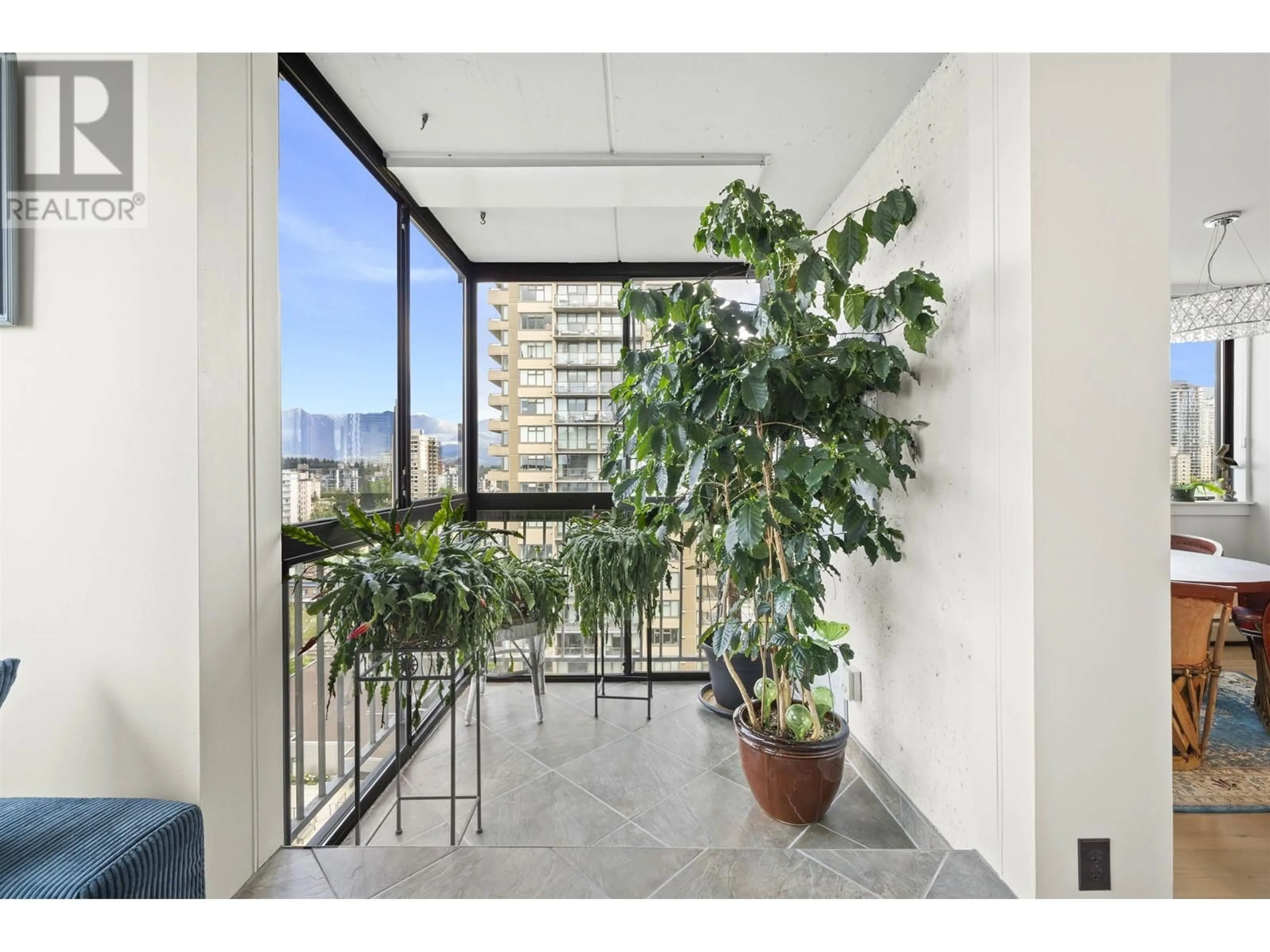 Indoor foyer for 1603 - 1740 COMOX AVENUE, Vancouver British Columbia V6G2Z1