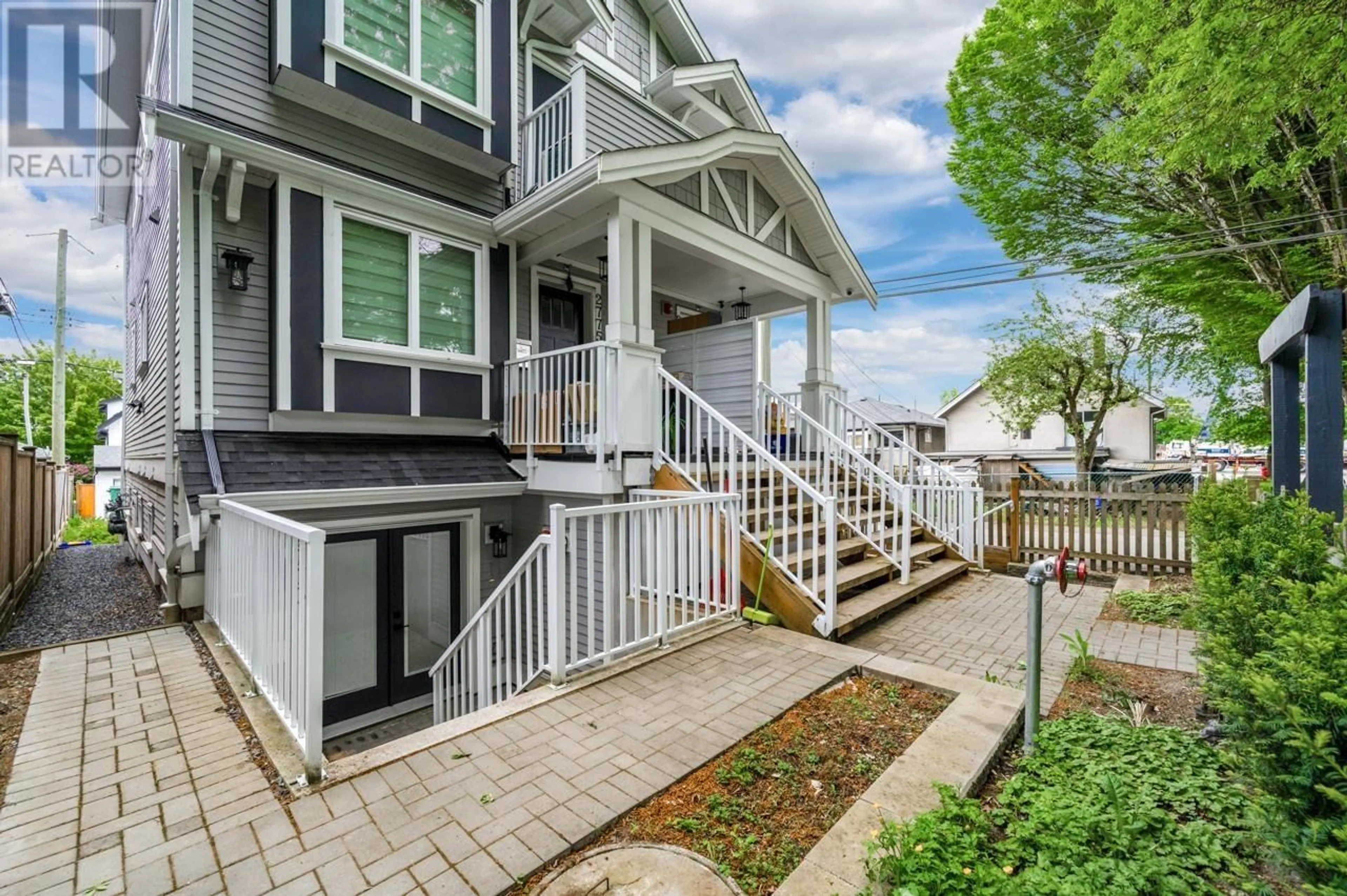 Home with vinyl exterior material, street for 2773 WARD STREET, Vancouver British Columbia V5R4S7