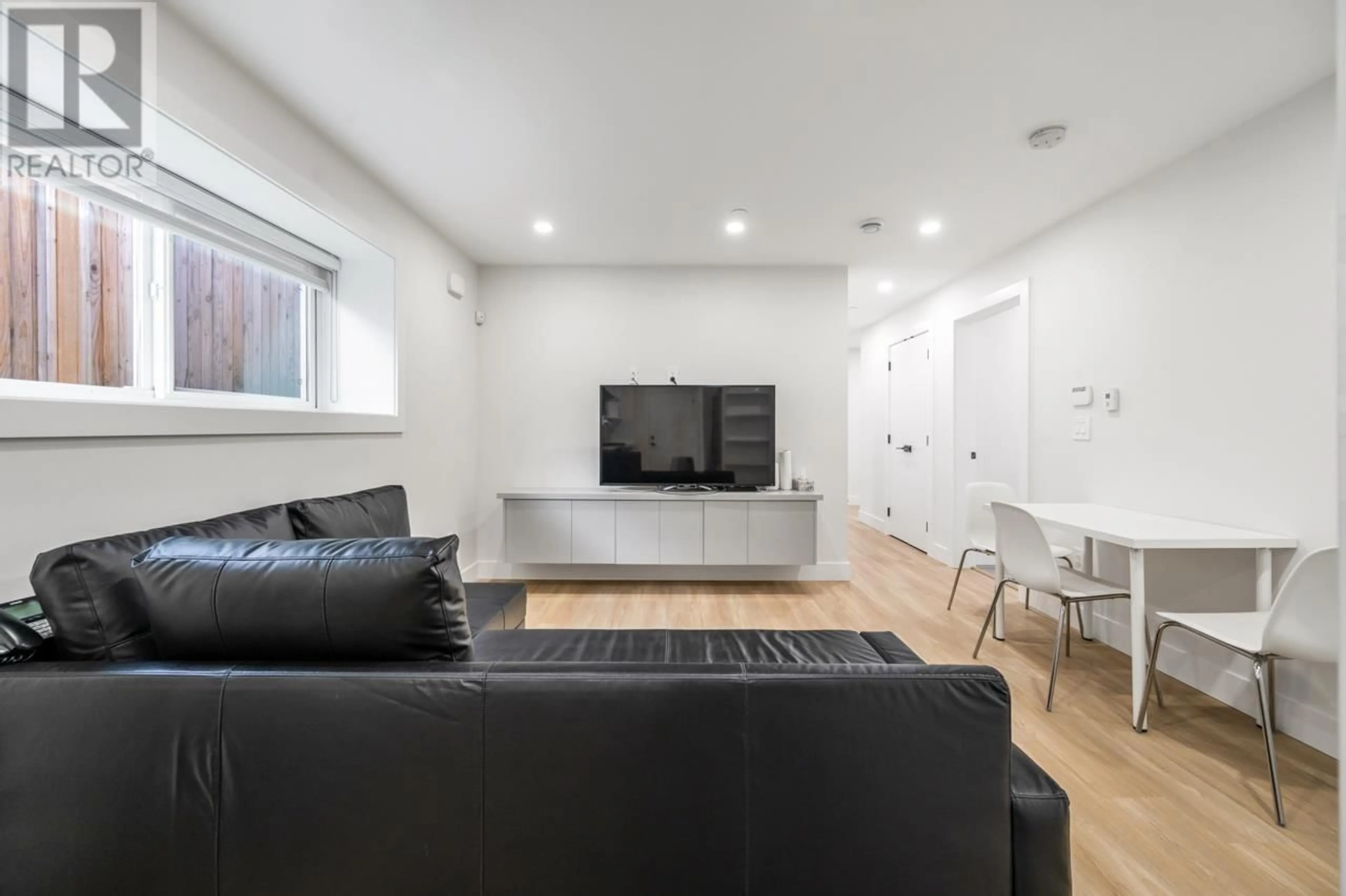 Living room with furniture, unknown for 2773 WARD STREET, Vancouver British Columbia V5R4S7