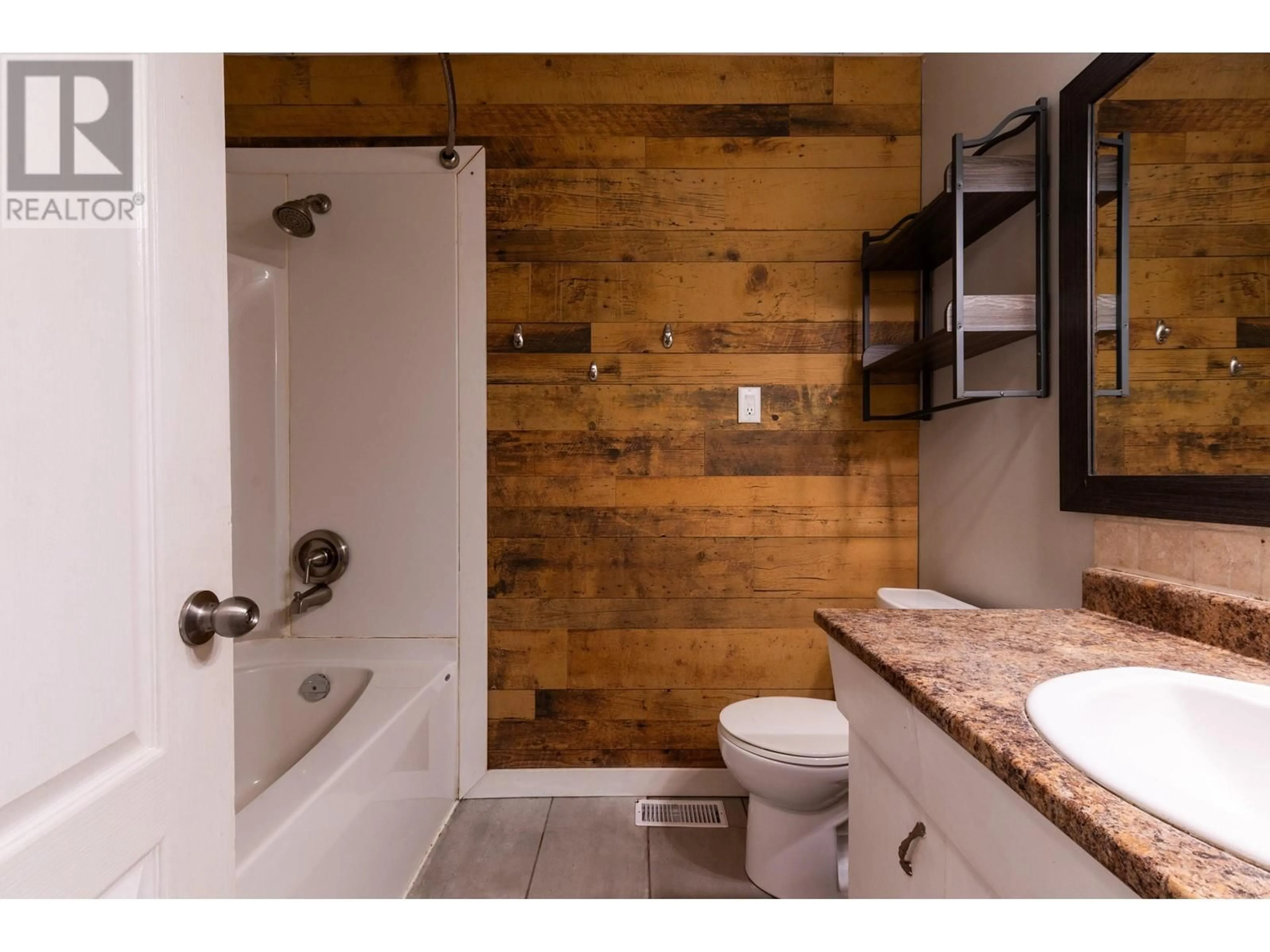 Contemporary bathroom, wood/laminate floor for 1084 BABINE STREET, Prince George British Columbia V2M3X4