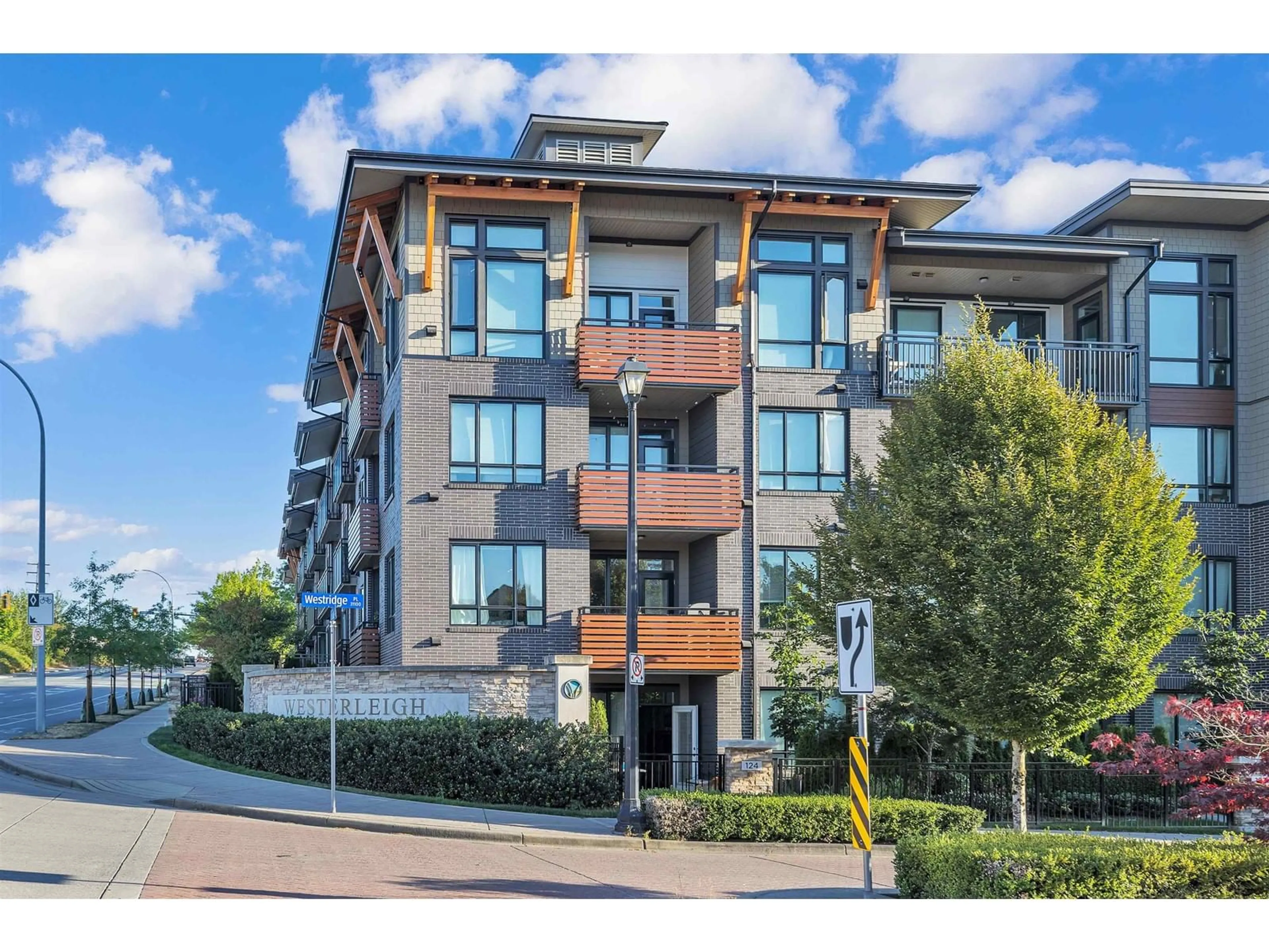 A pic from outside/outdoor area/front of a property/back of a property/a pic from drone, unknown for 414 - 31158 WESTRIDGE, Abbotsford British Columbia V2T0K5