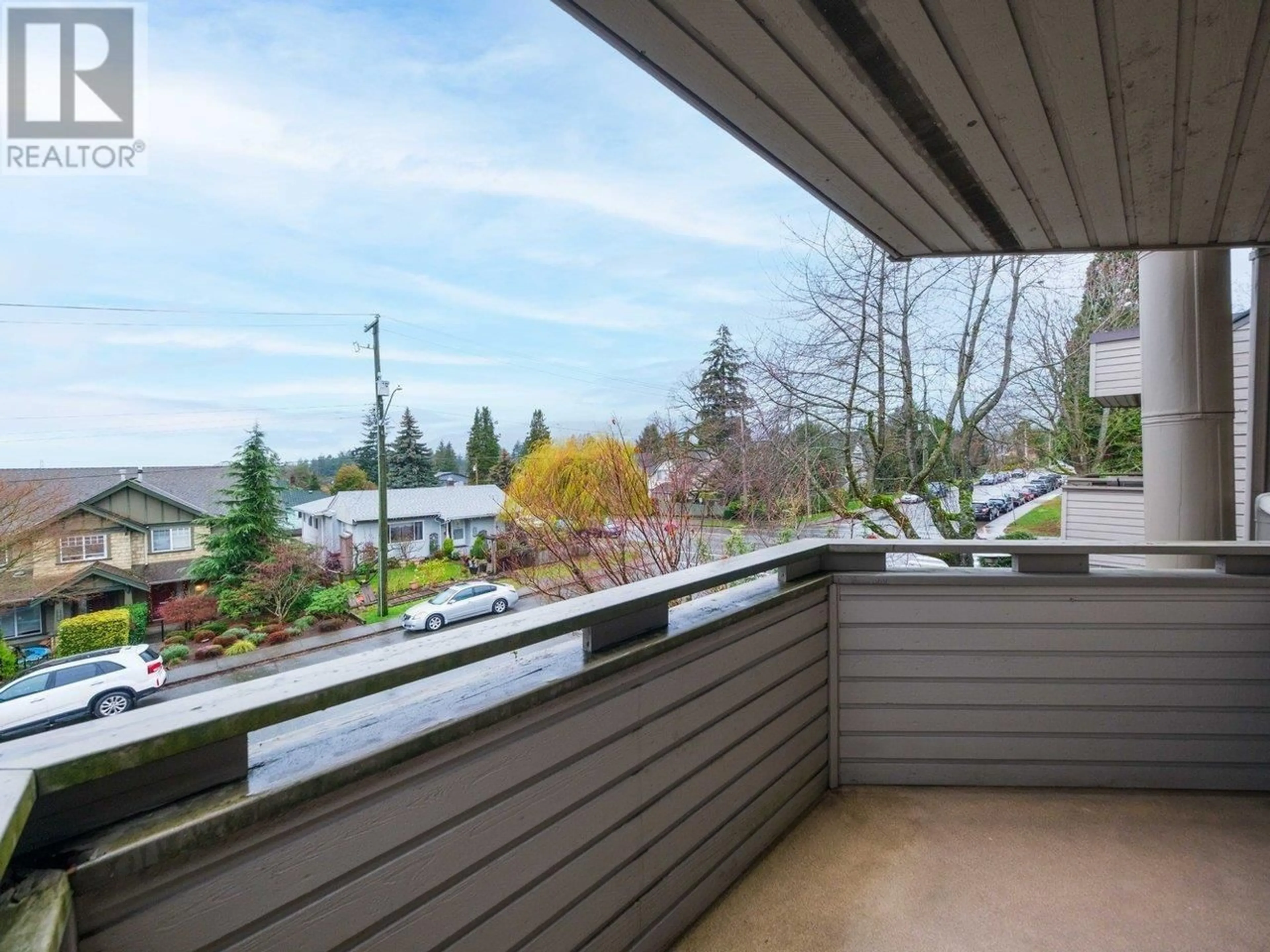 Balcony in the apartment, unknown for 4 - 1434 MAHON AVENUE, North Vancouver British Columbia V7M2S4