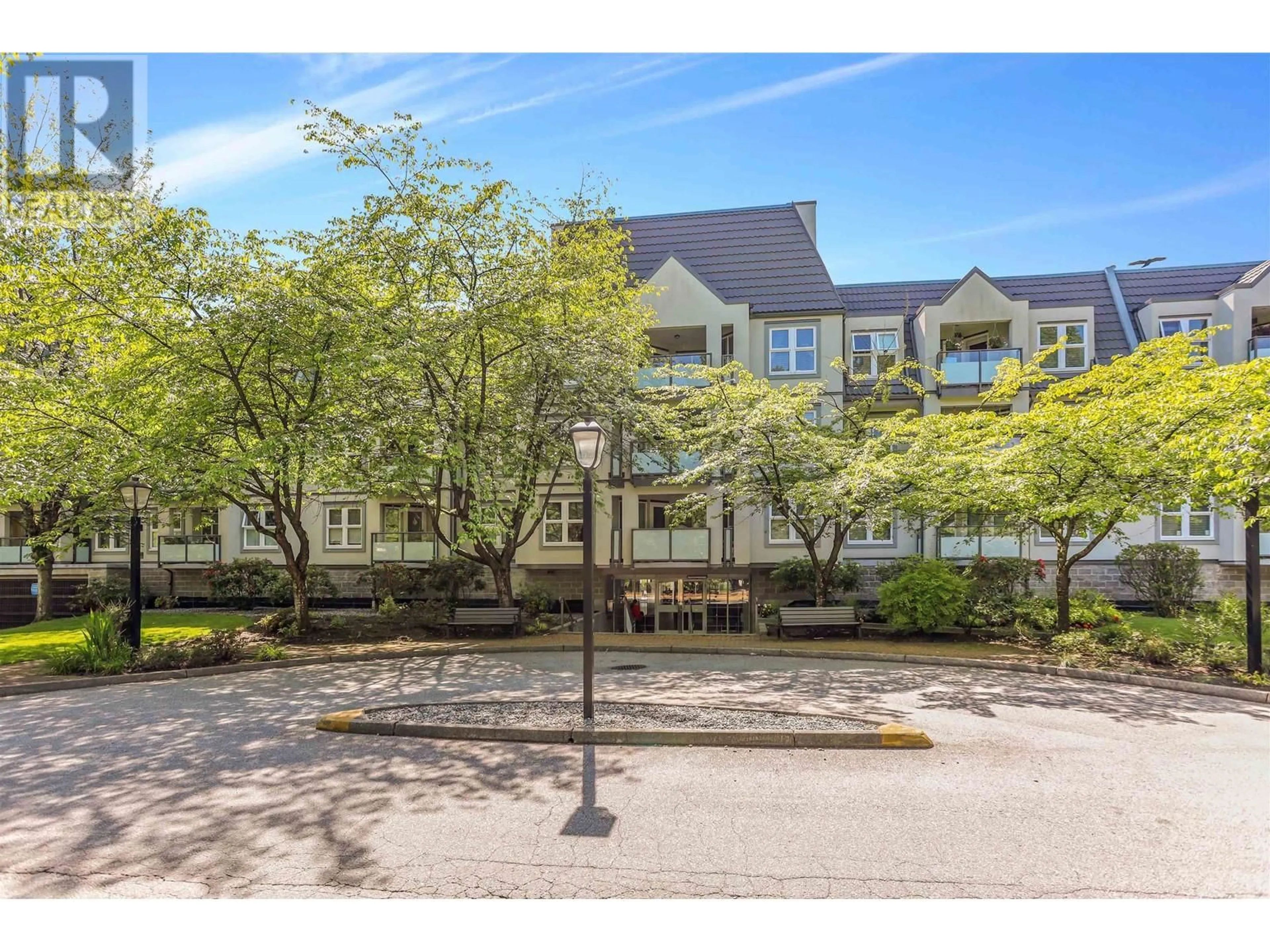 Patio, unknown for 323 - 98 LAVAL STREET, Coquitlam British Columbia V3K6S9
