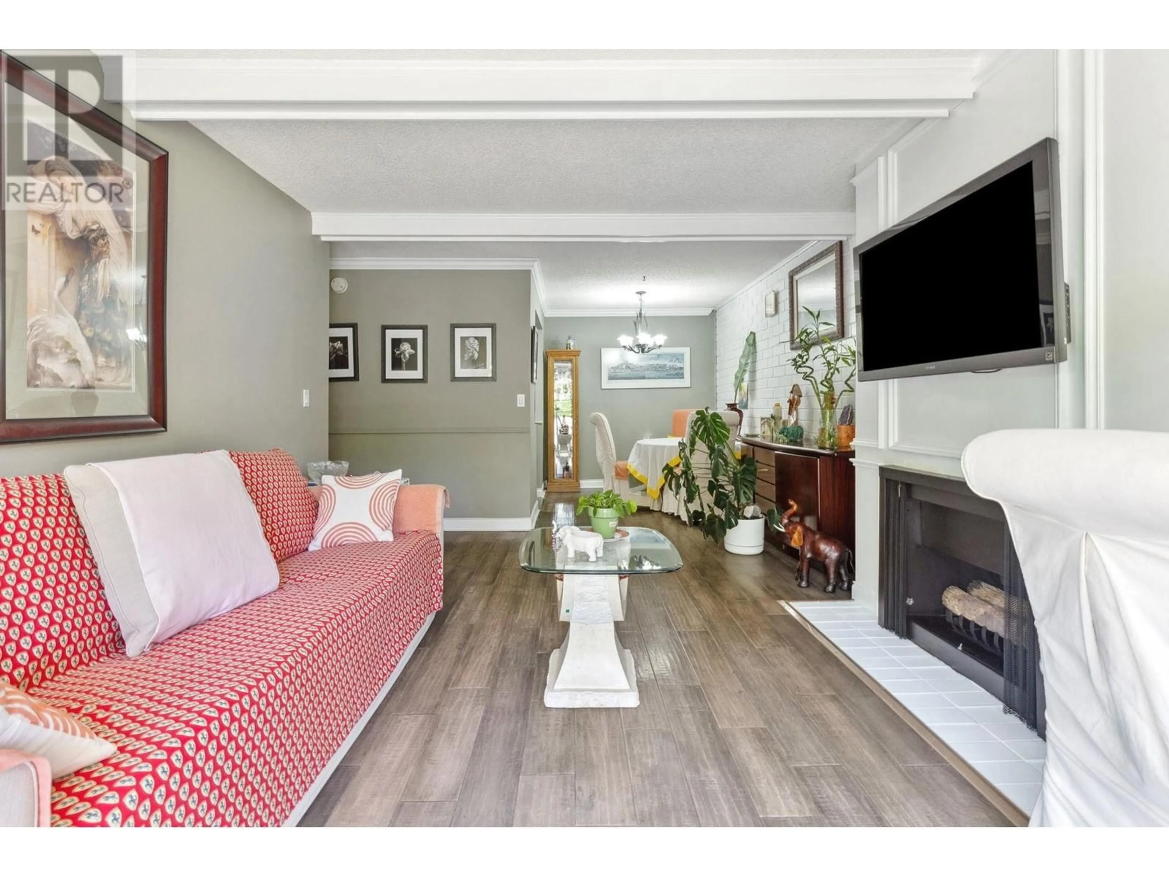 Living room with furniture, unknown for 510 - 1405 15TH AVENUE, Vancouver British Columbia V6H3R2