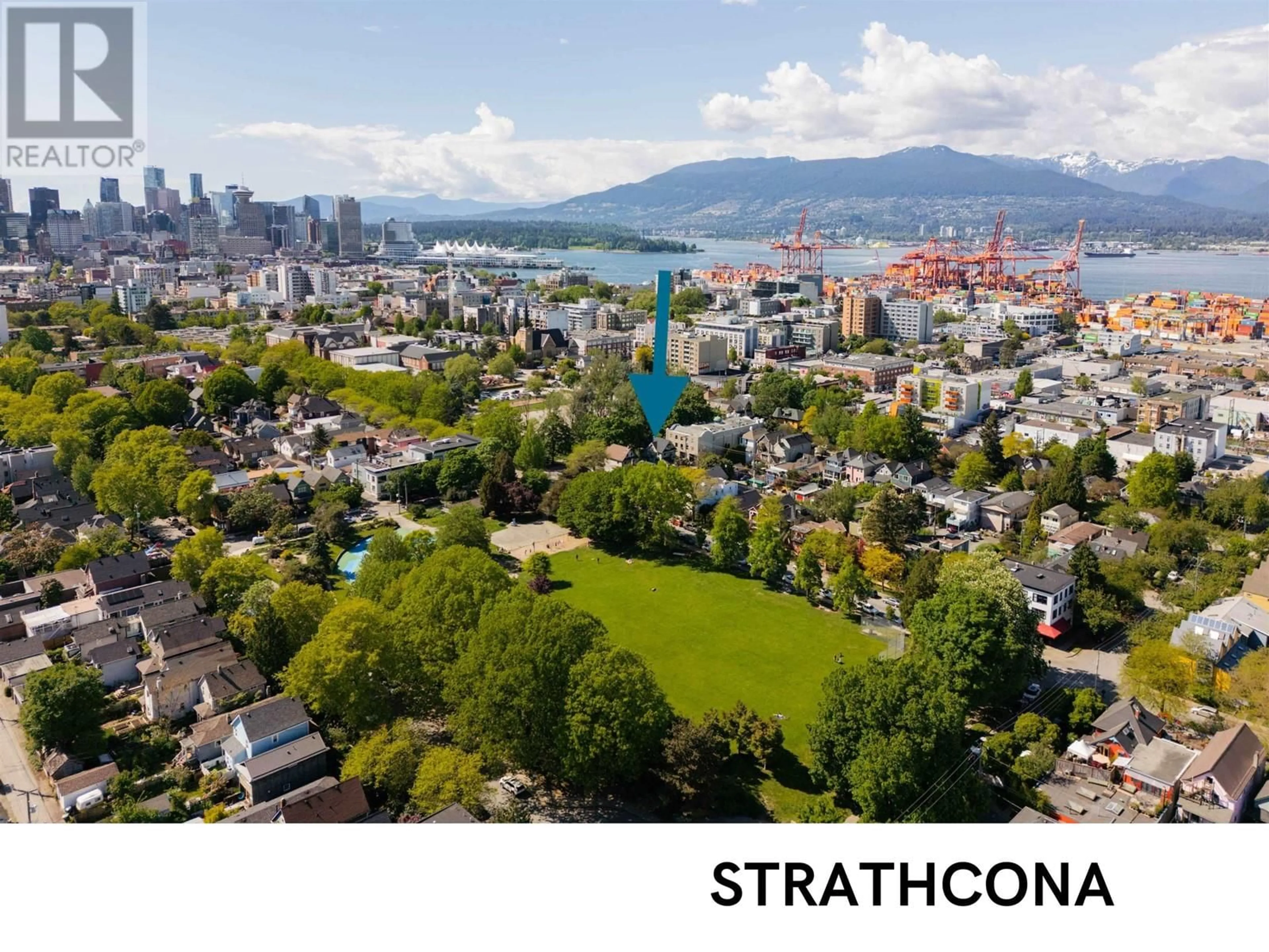 A pic from outside/outdoor area/front of a property/back of a property/a pic from drone, street for 2 - 709 KEEFER STREET, Vancouver British Columbia V6A1Y6