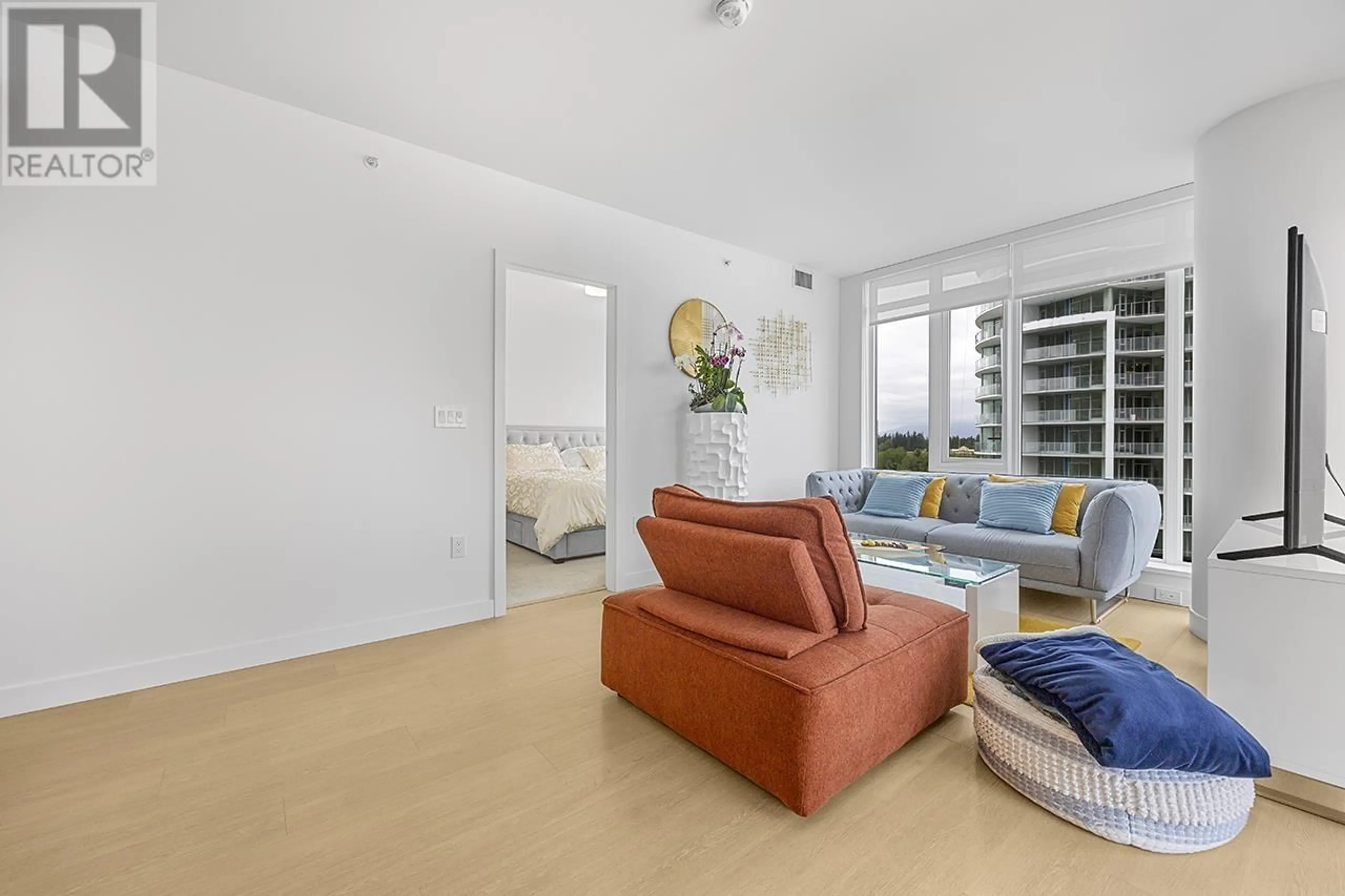 Living room with furniture, unknown for 1506 - 7769 PARK CRESCENT, Burnaby British Columbia V3N0J7