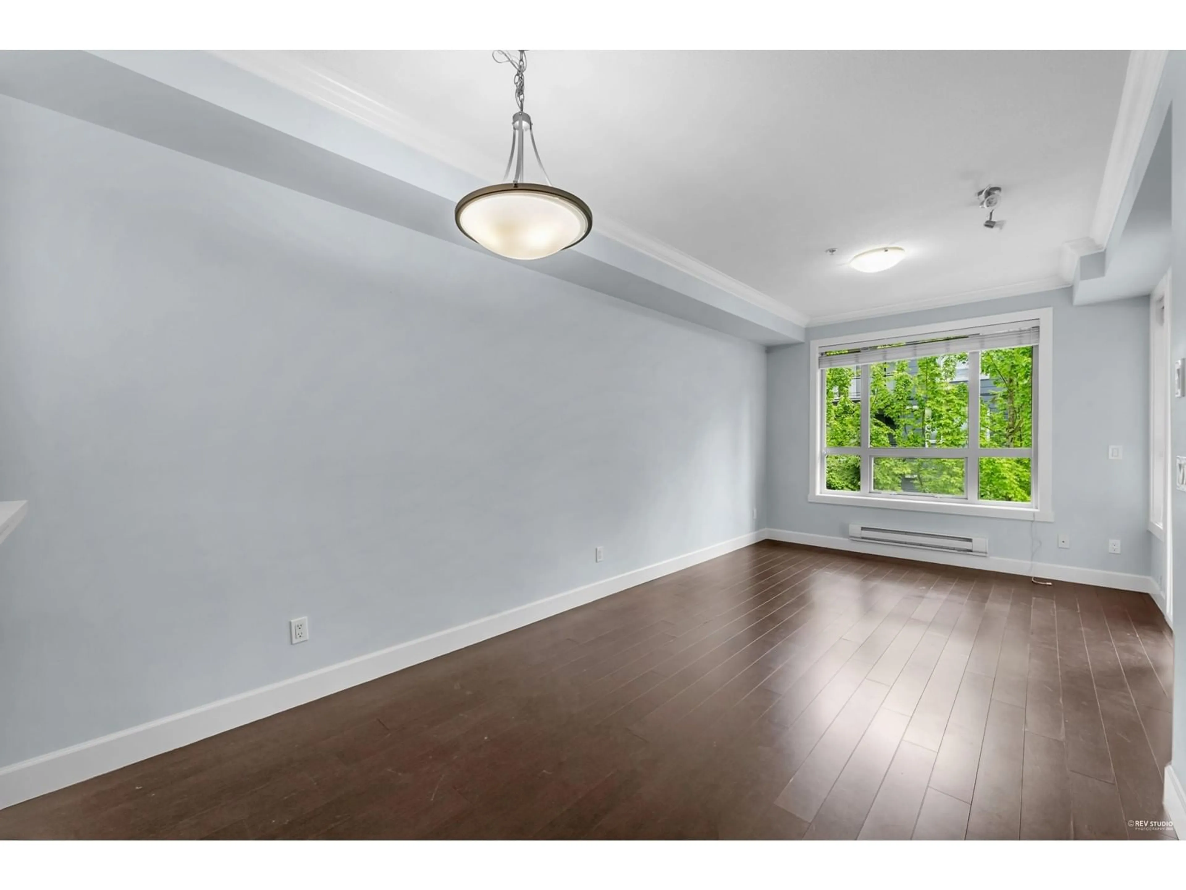 A pic of a room for 415 - 13897 FRASER, Surrey British Columbia V3T0G8