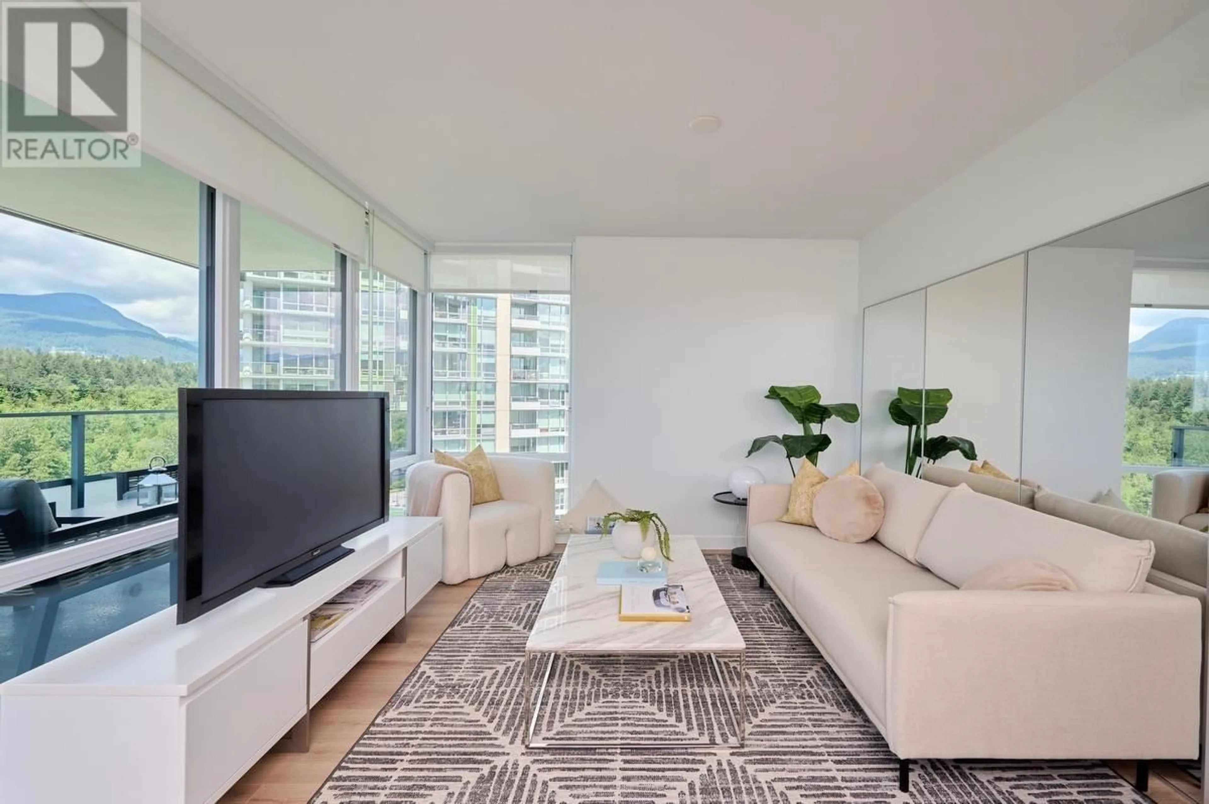 Living room with furniture, unknown for 1701 - 1500 FERN STREET, North Vancouver British Columbia V7J0E6