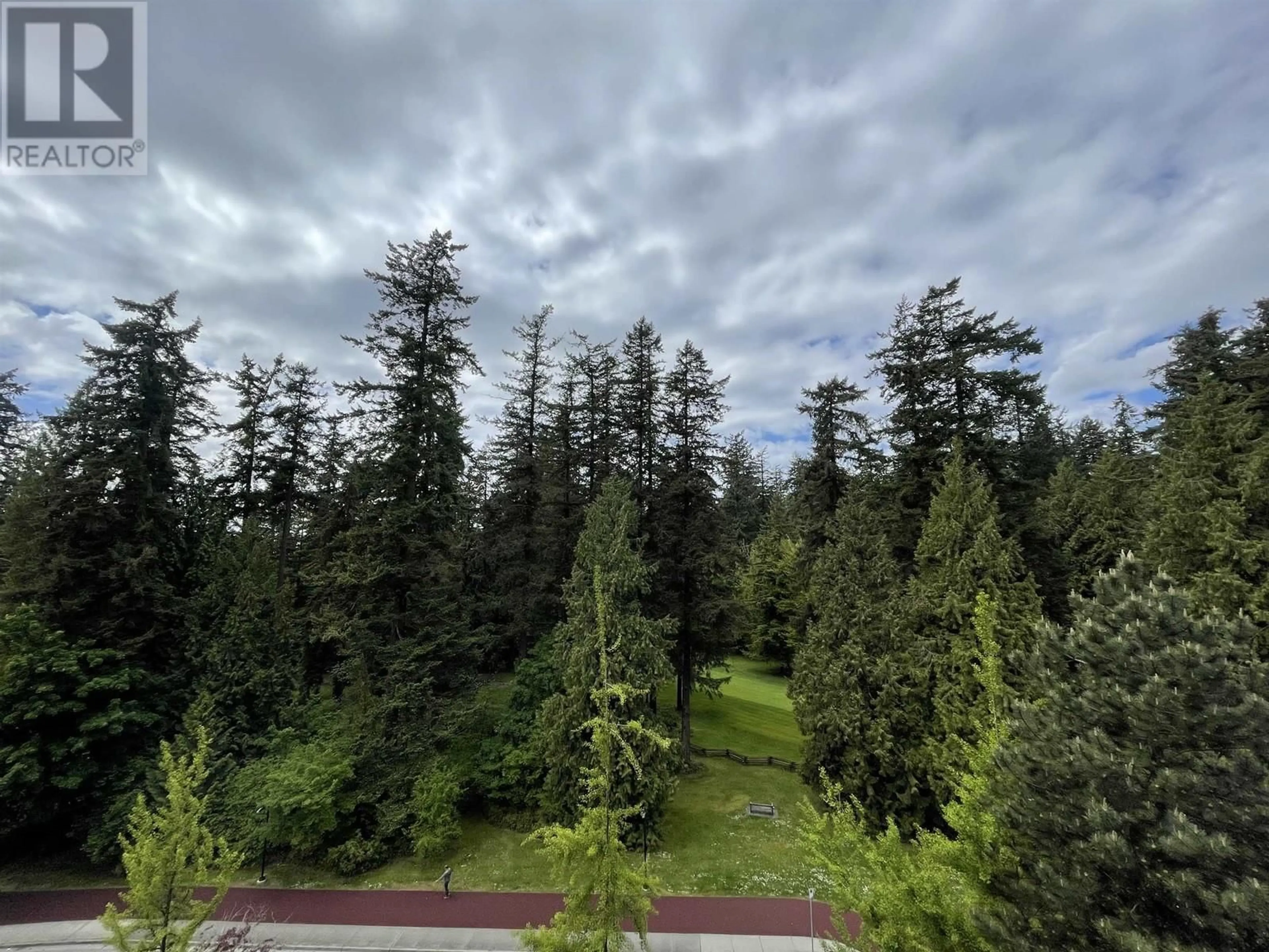 A pic from outside/outdoor area/front of a property/back of a property/a pic from drone, forest/trees view for 708 - 4194 MAYWOOD STREET, Burnaby British Columbia V5H4E9