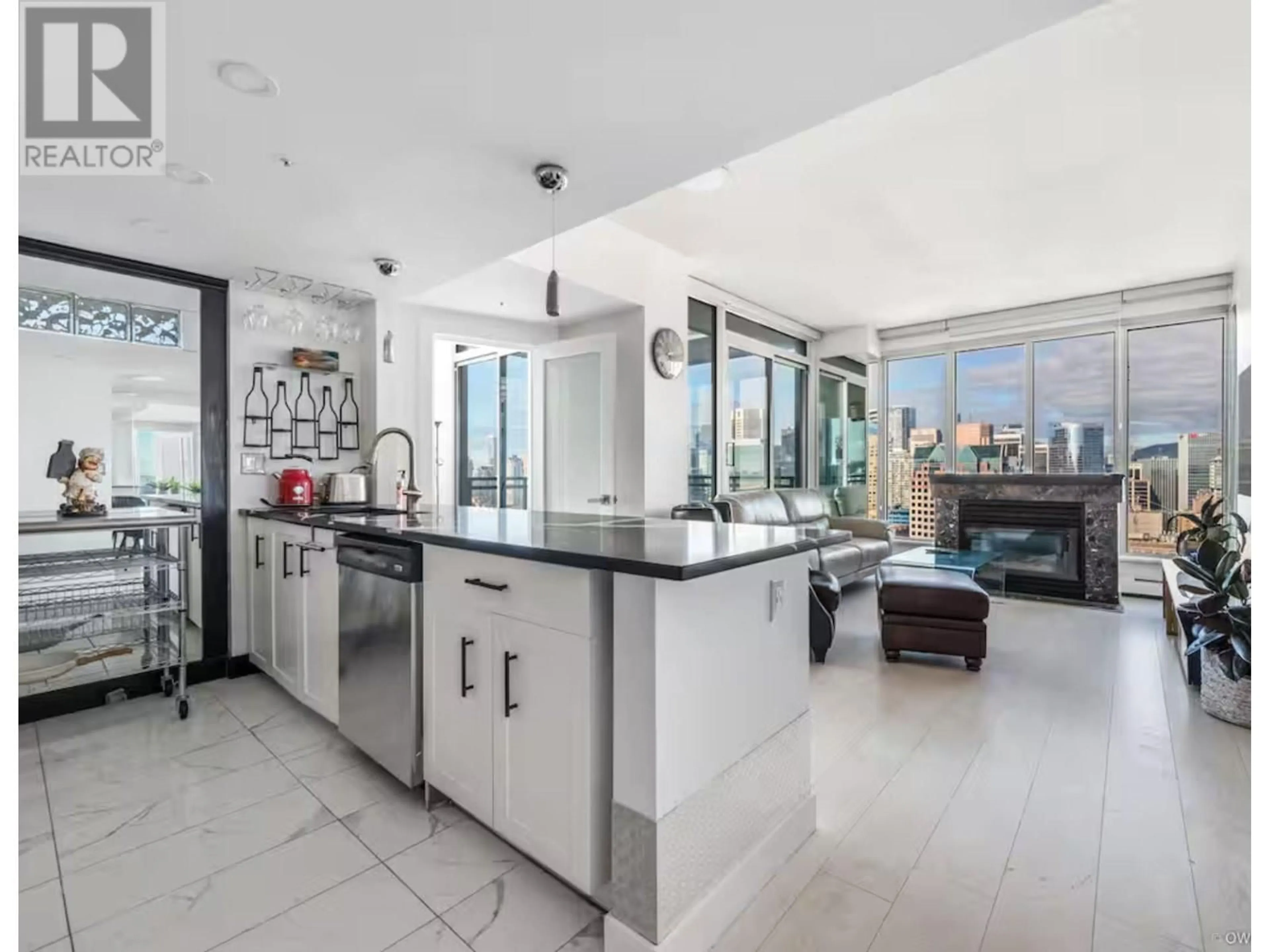 Open concept kitchen, ceramic/tile floor for 3201 - 183 KEEFER PLACE, Vancouver British Columbia V6B6B9