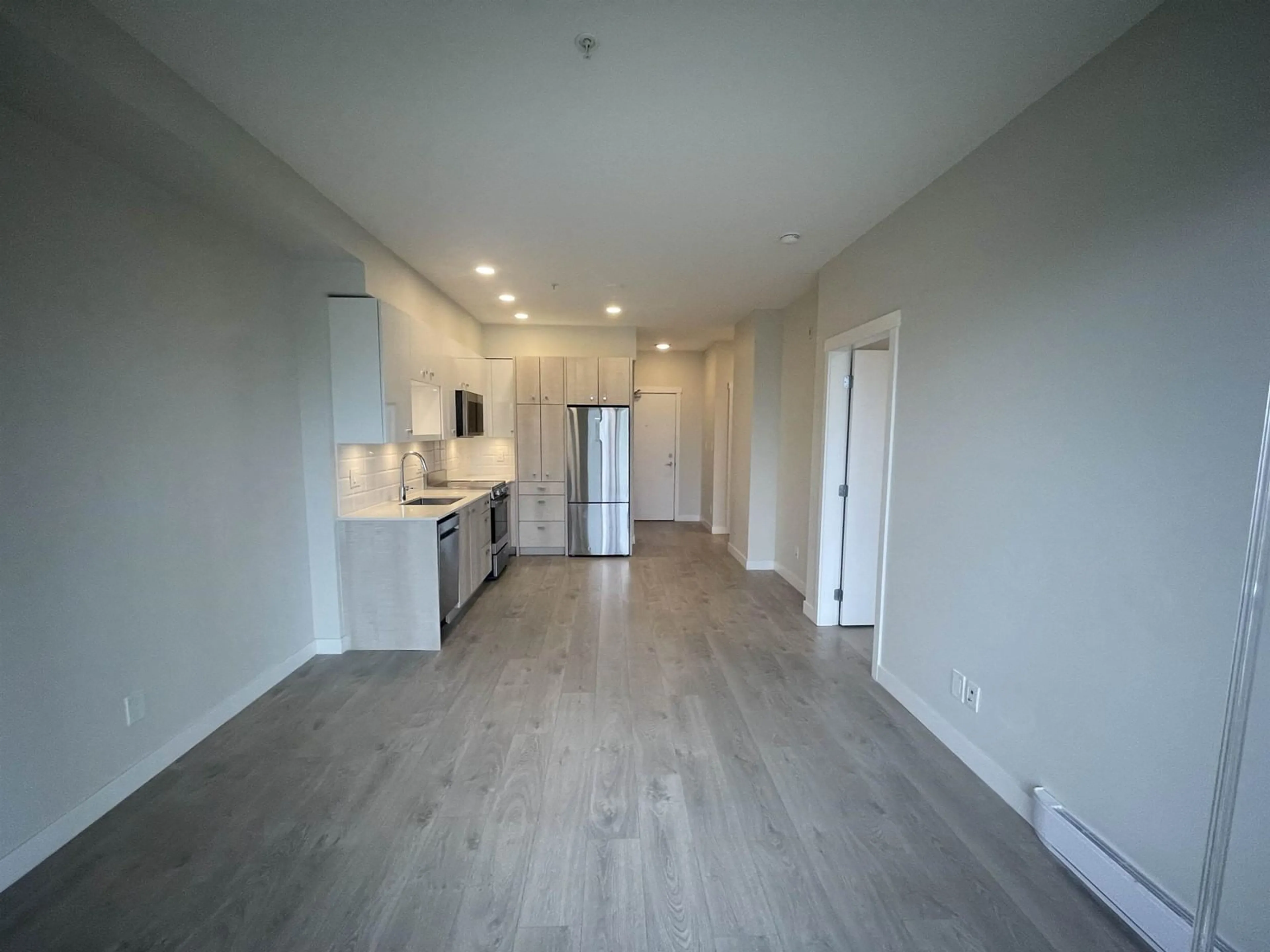 A pic of a room for 207 - 10838 WHALLEY, Surrey British Columbia V3R0G8