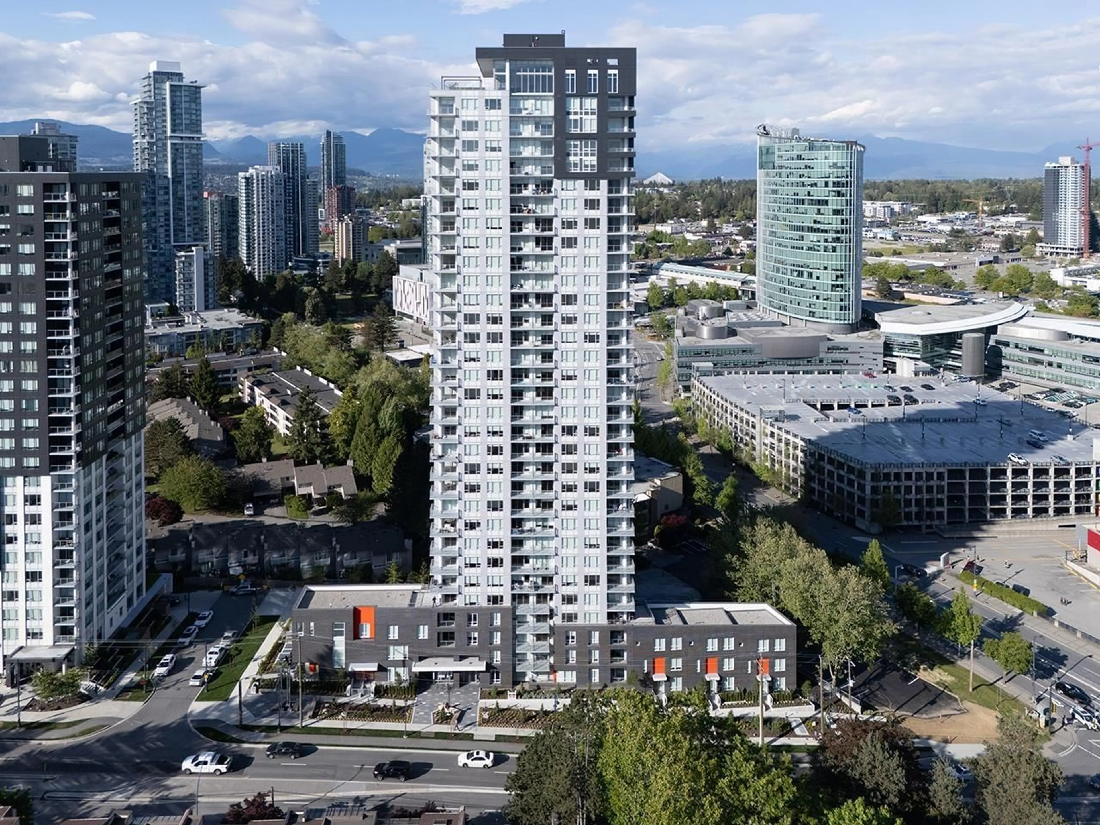 A pic from outside/outdoor area/front of a property/back of a property/a pic from drone, city buildings view from balcony for TH2 - 13387 OLD YALE, Surrey British Columbia V0V0V0